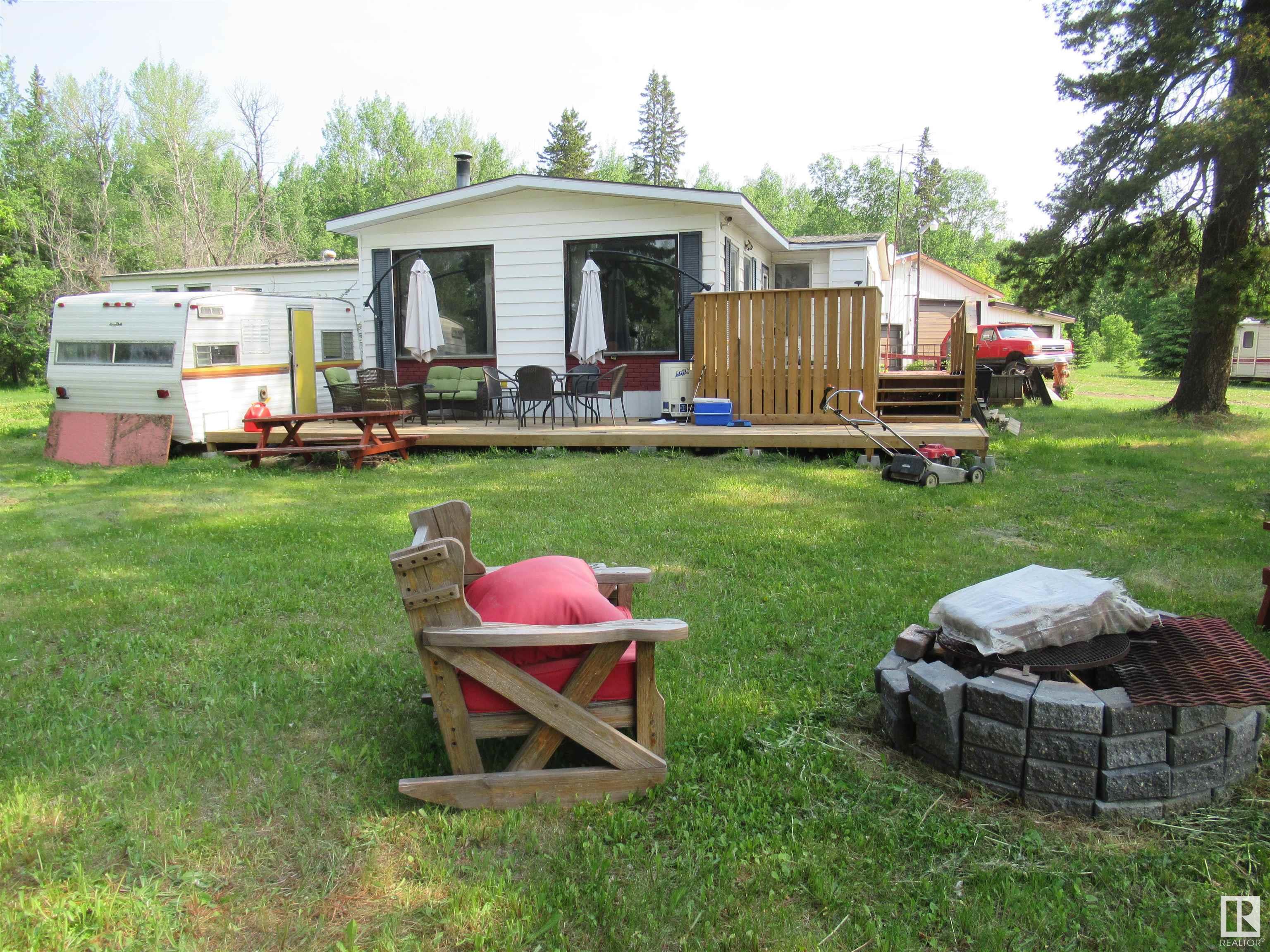 3902 Scott Avenue, Rural Wetaskiwin County, Alberta, T0C 2C0