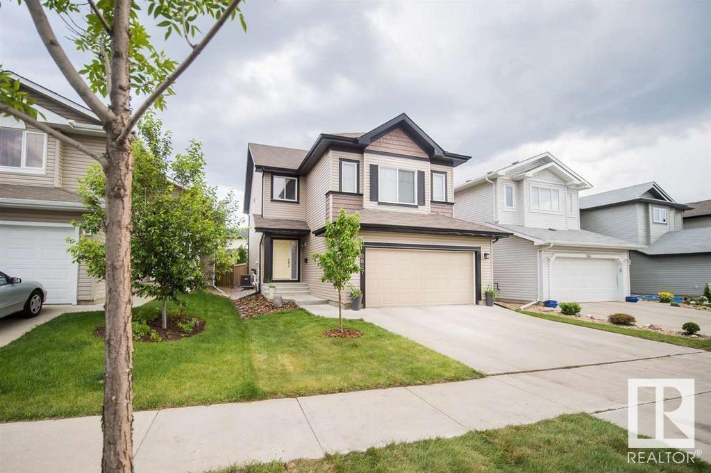 8827 180 Avenue, Edmonton, Alberta, T5Z 0C4