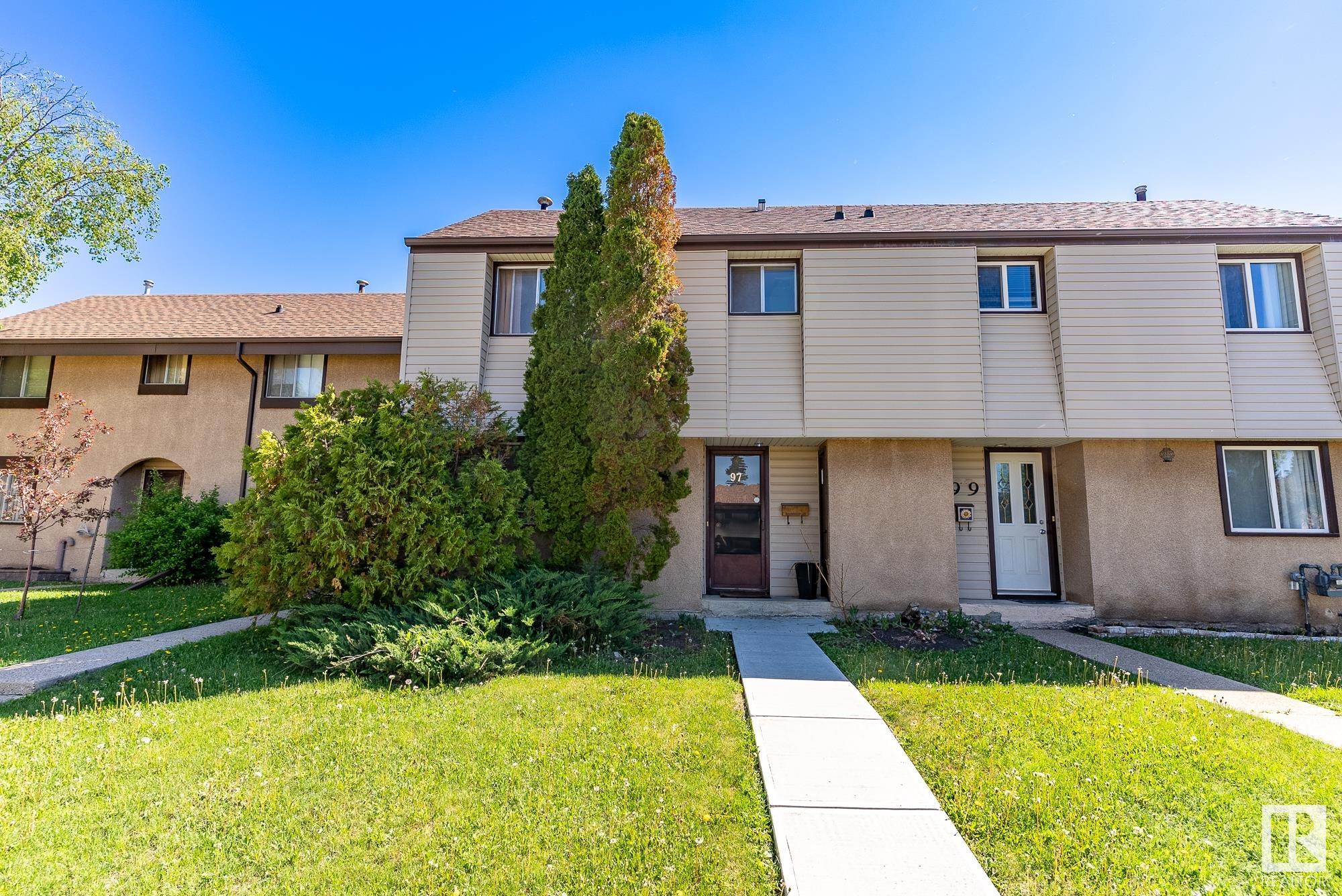 97 Grandin Village, St. Albert, Alberta, T8N 1R9