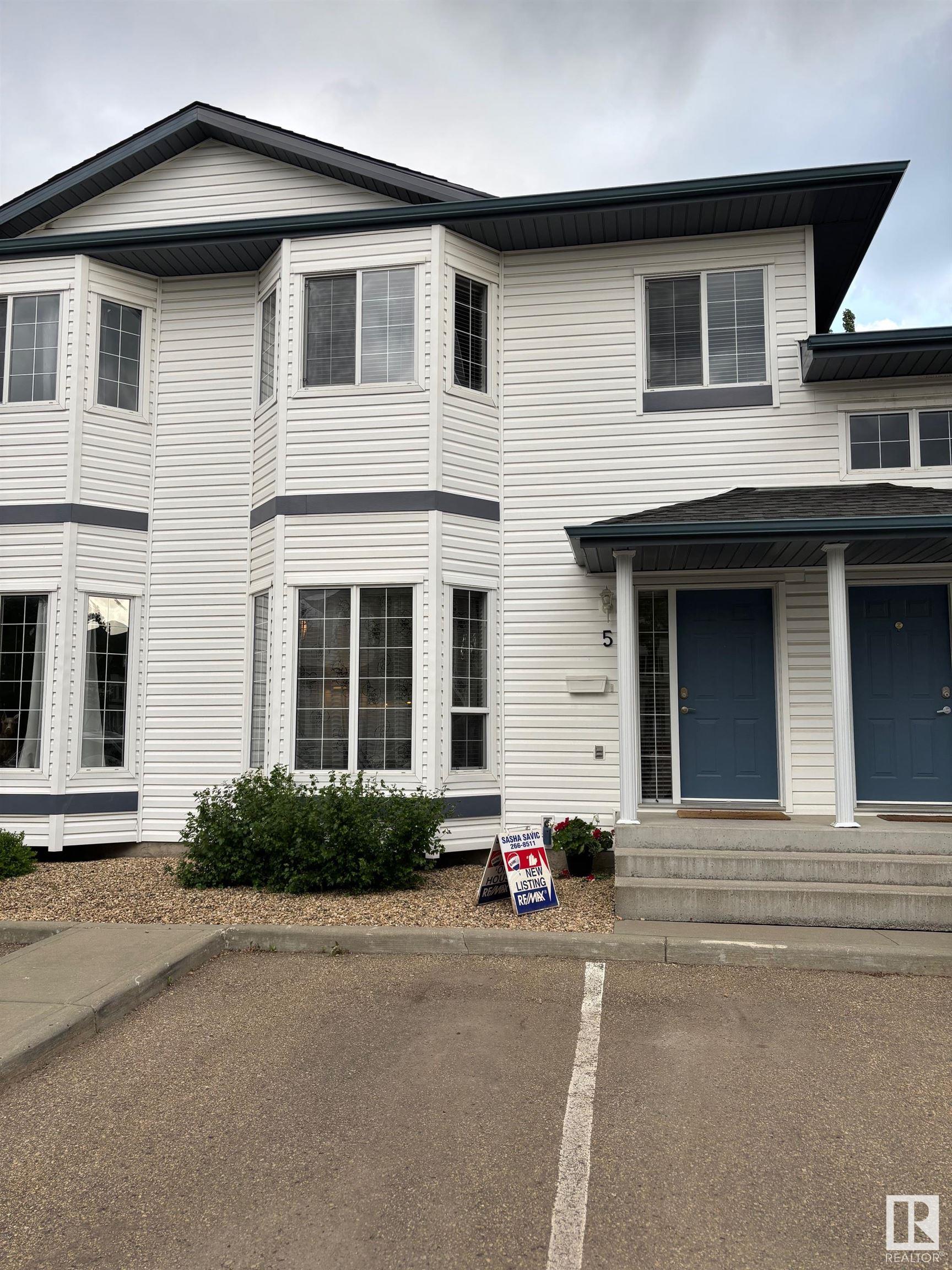 5 16728 115 st NW Edmonton Alberta