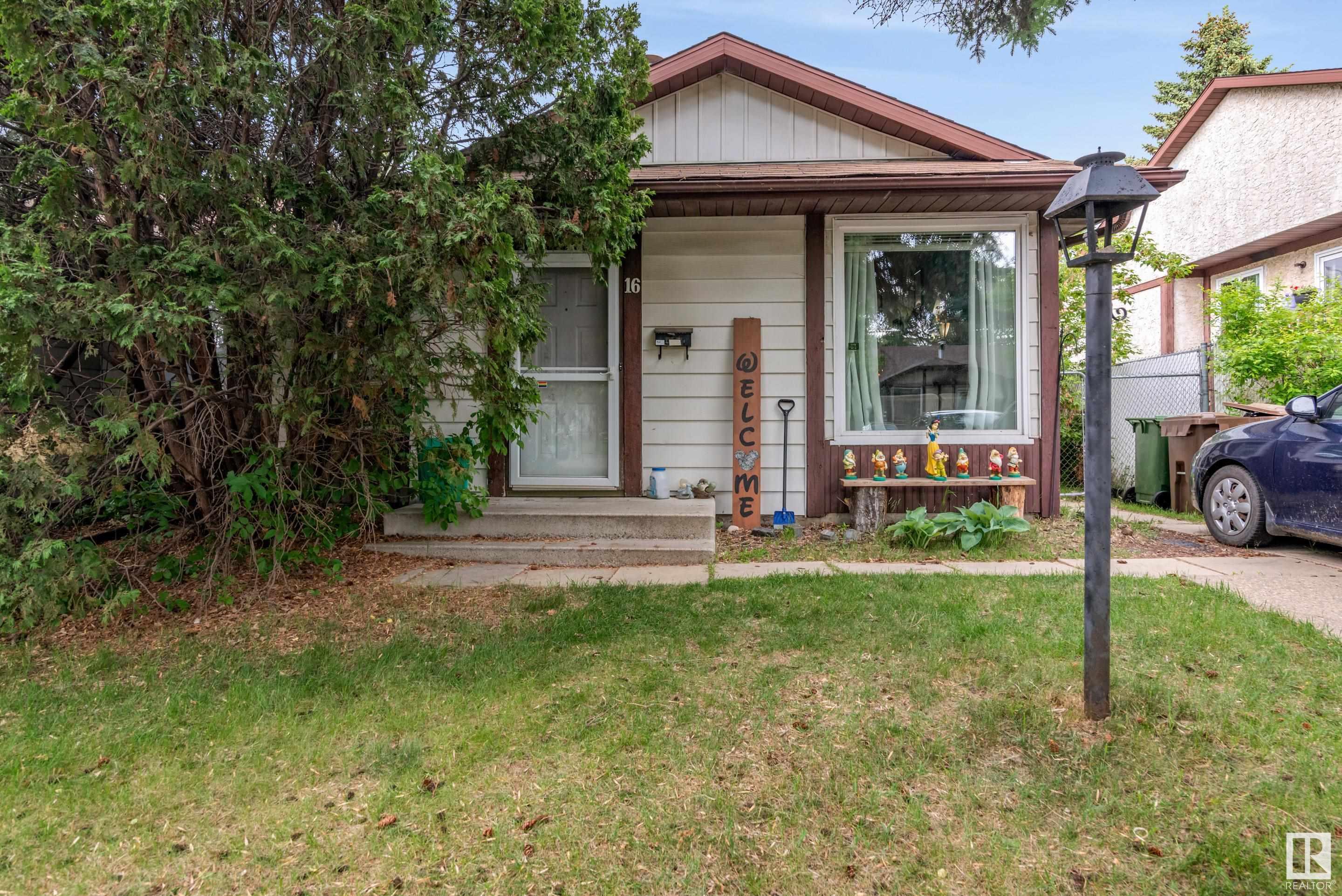16 Gareth Place, St. Albert, Alberta, T8N 3K5
