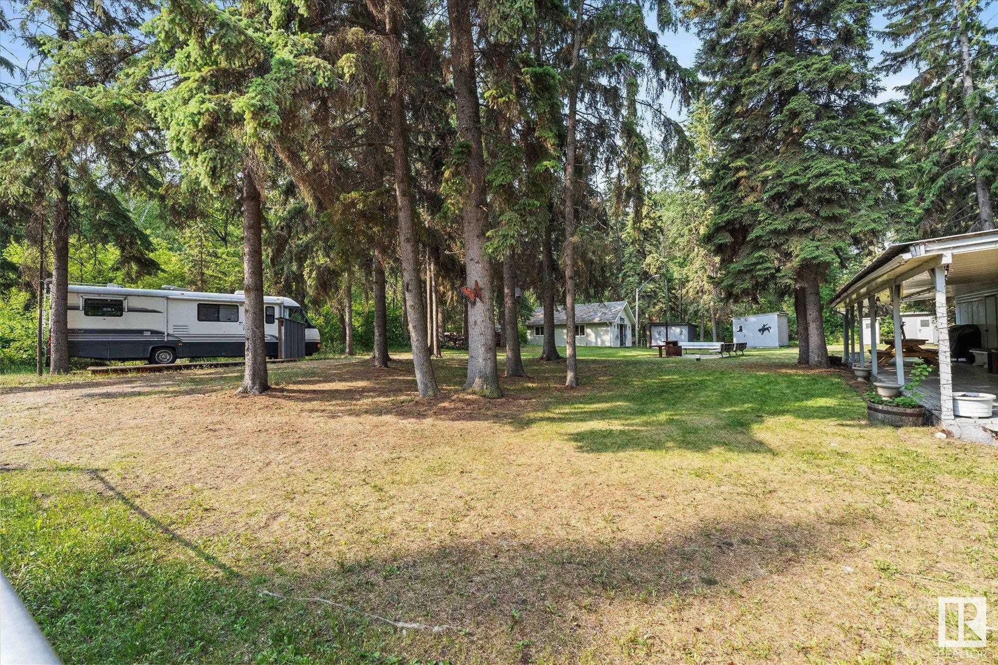 314 & 315 55230 Rge Road 10, Rural Sturgeon County, Alberta, T8R 0K4