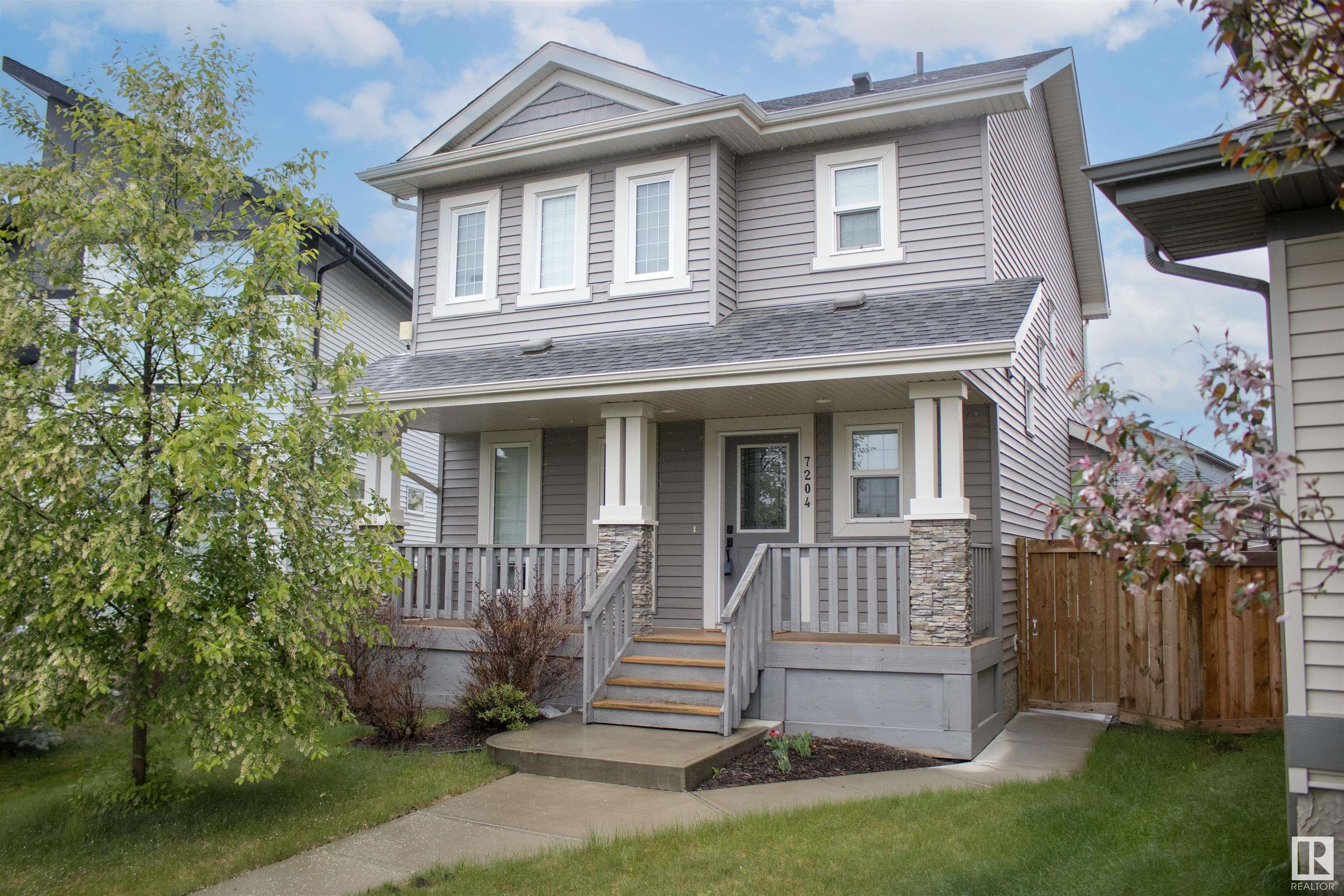 7204 Cardinal Way, Edmonton, Alberta, T6W 2Y5