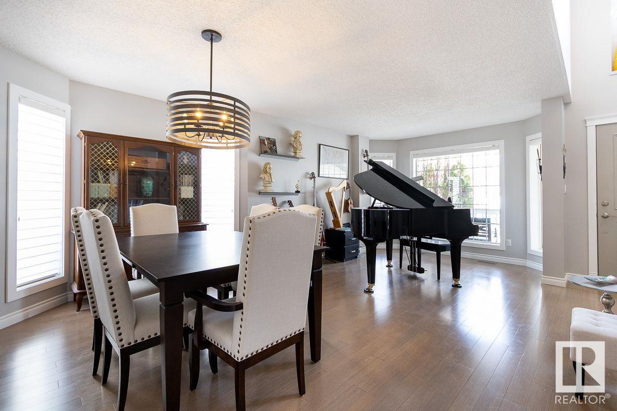 30 Oakridge Dr N, St. Albert, Alberta, T8N 6H9