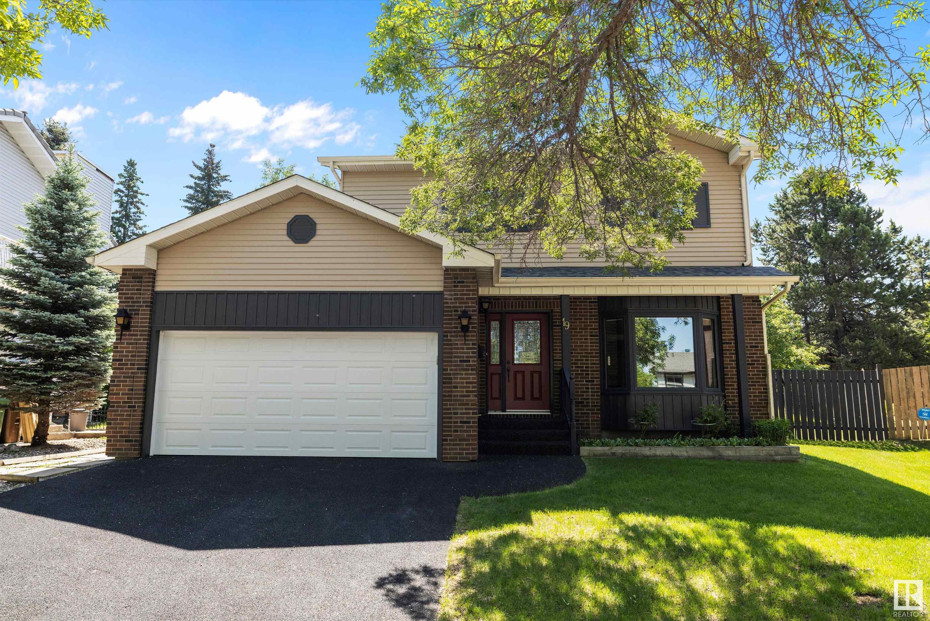 19 Windermere Crescent, St. Albert, Alberta, T8N 3P1
