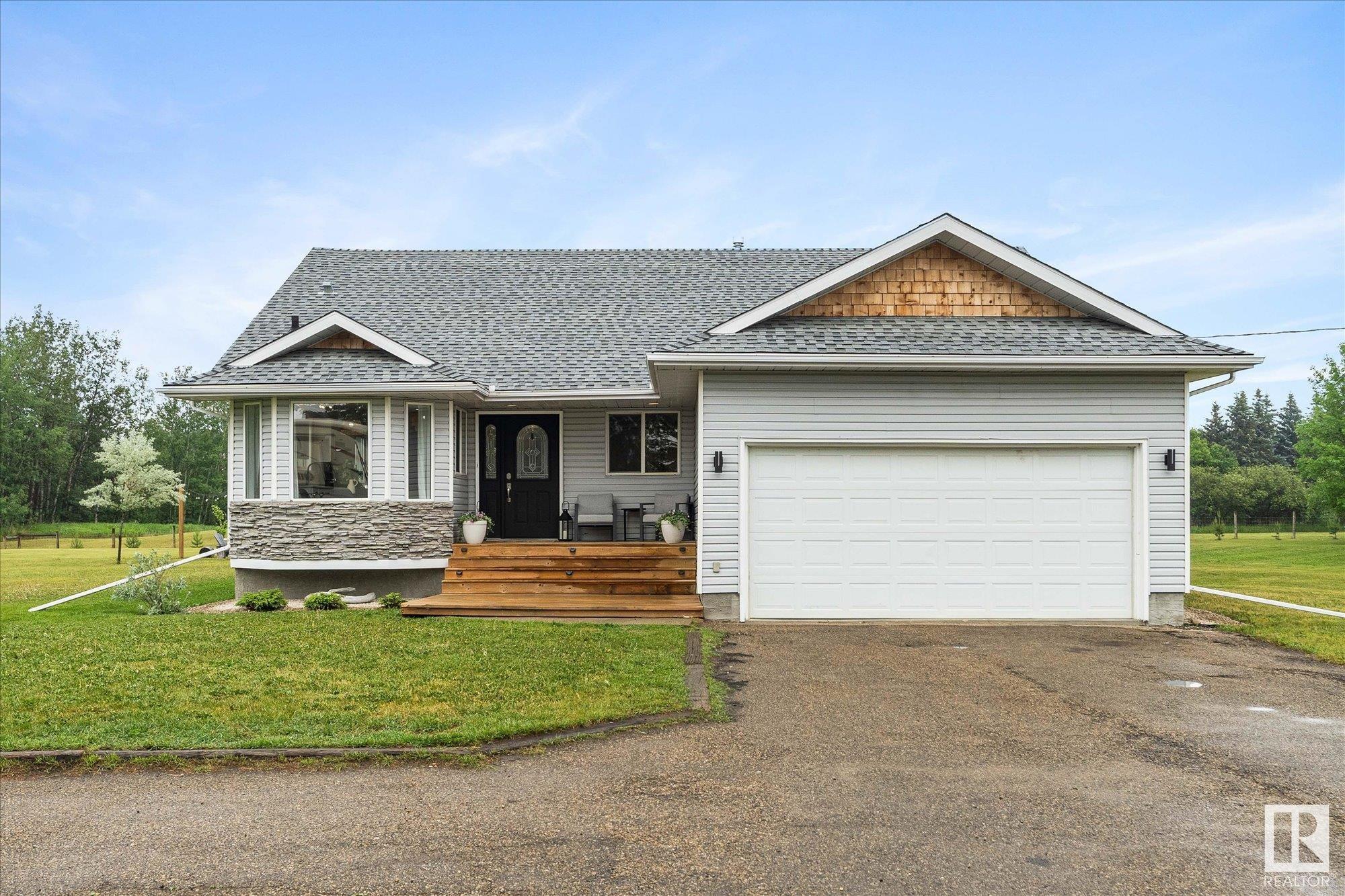 16 54519 Rge Road 273, Rural Sturgeon County, Alberta, T8R 1X7