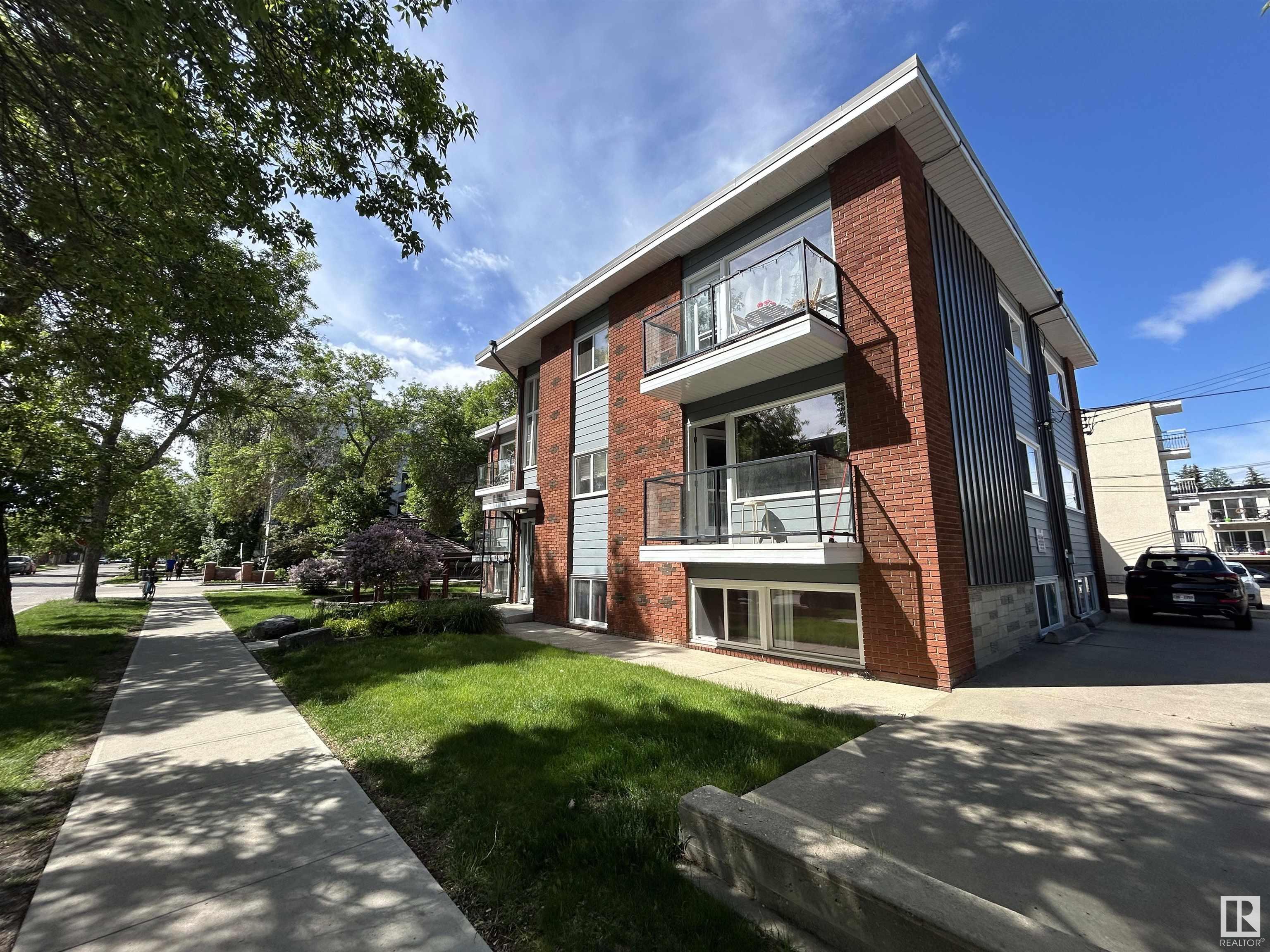 1 8304 107 Street, Edmonton, Alberta, T6E 4K7