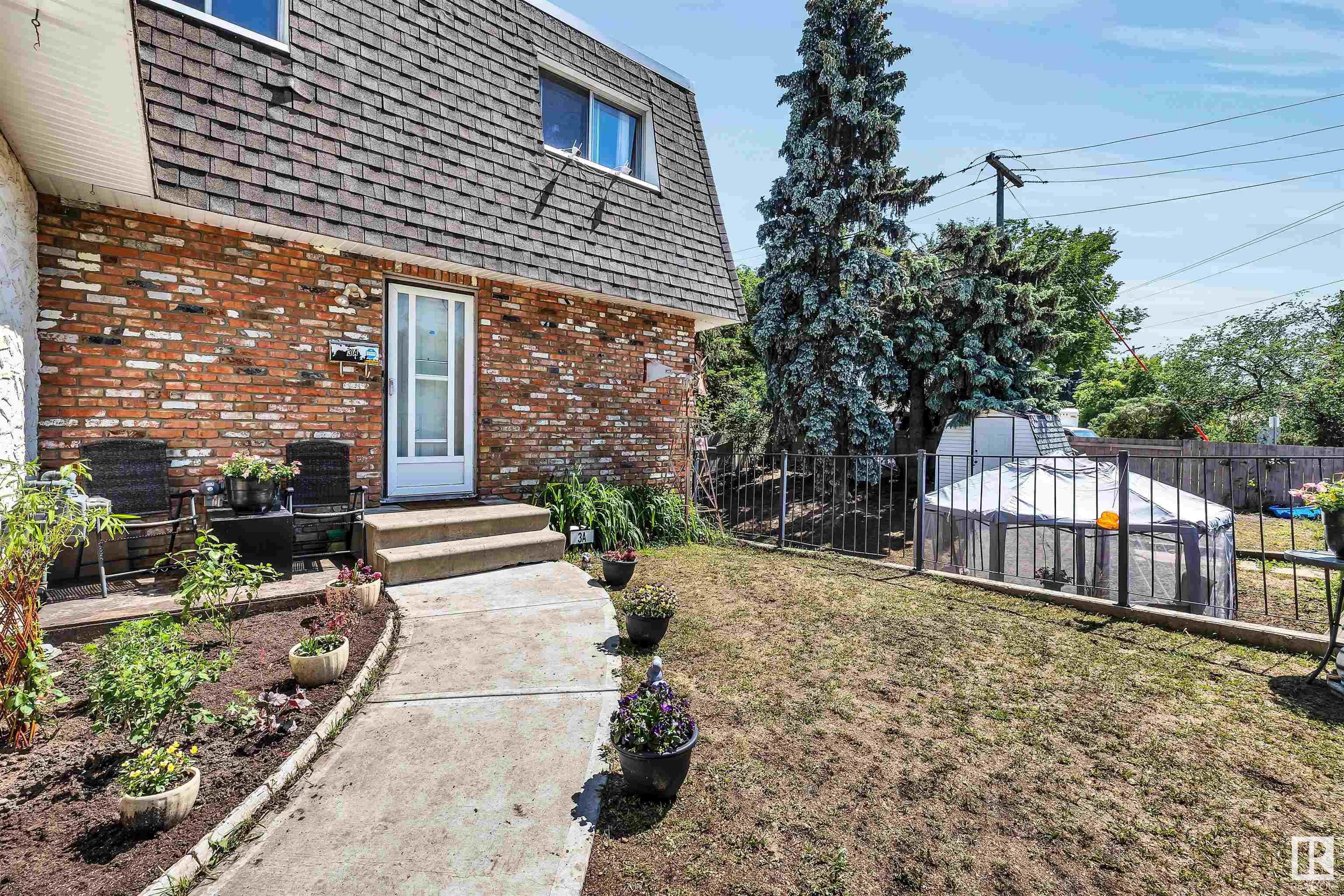 3a Burnham Avenue, St. Albert, Alberta, T8N 1X7