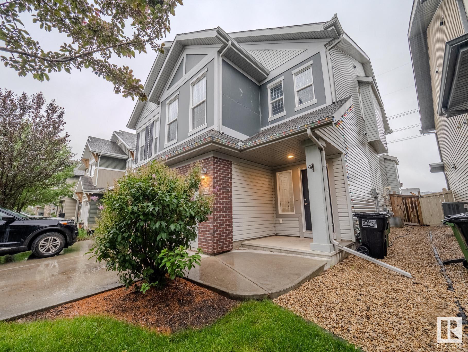 1674 Chapman Way, Edmonton, Alberta, T6W 0Y5
