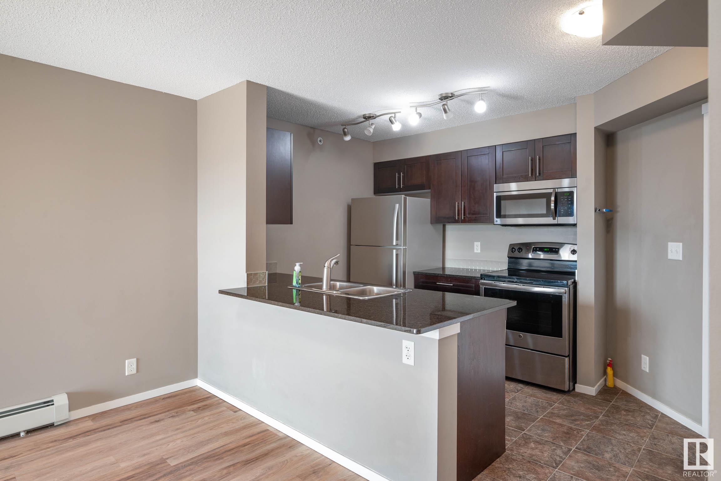 416 5370 Chappelle Road, Edmonton, Alberta, T6W 3L5