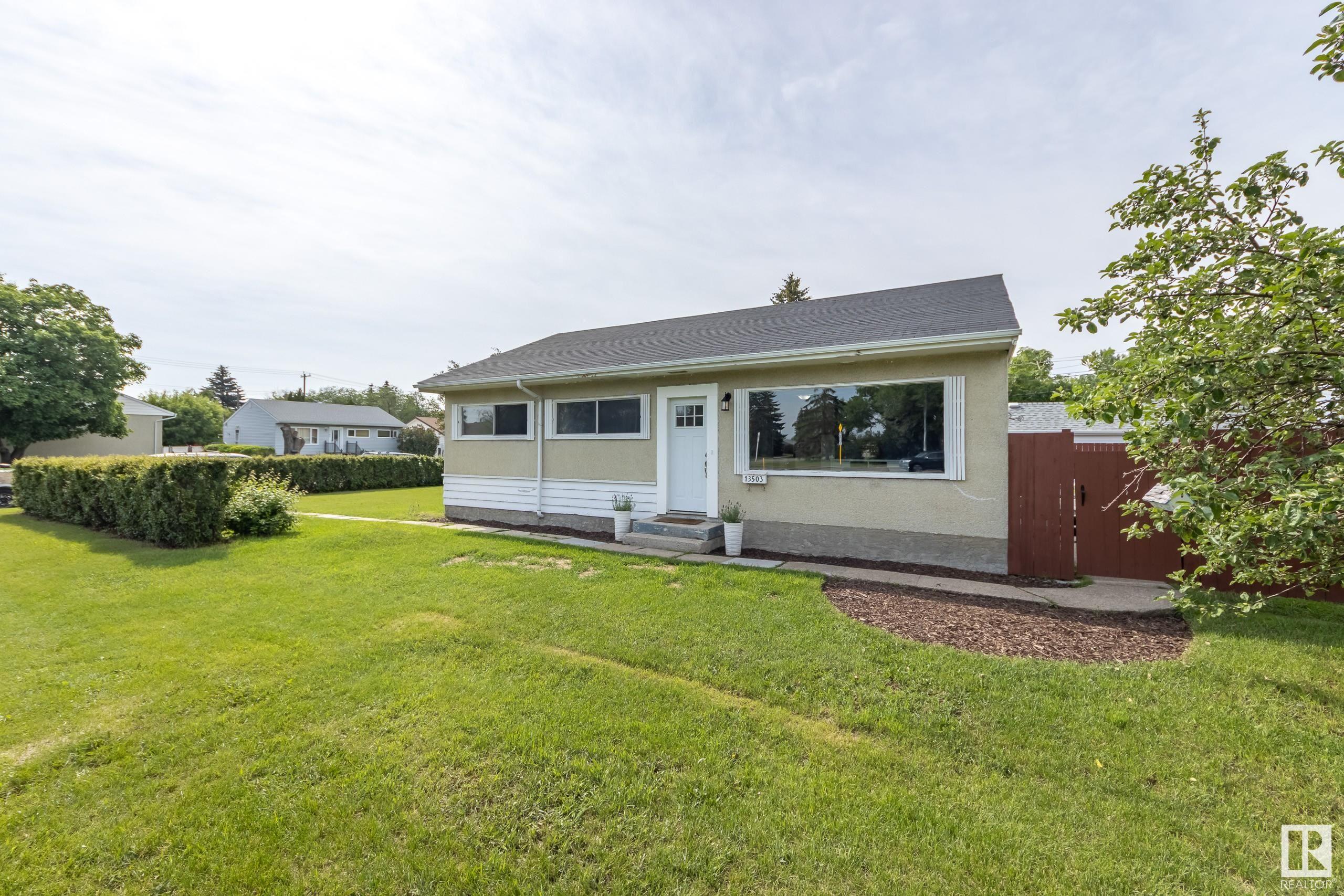 13503 132 Avenue, Edmonton, Alberta, T5L 3R6