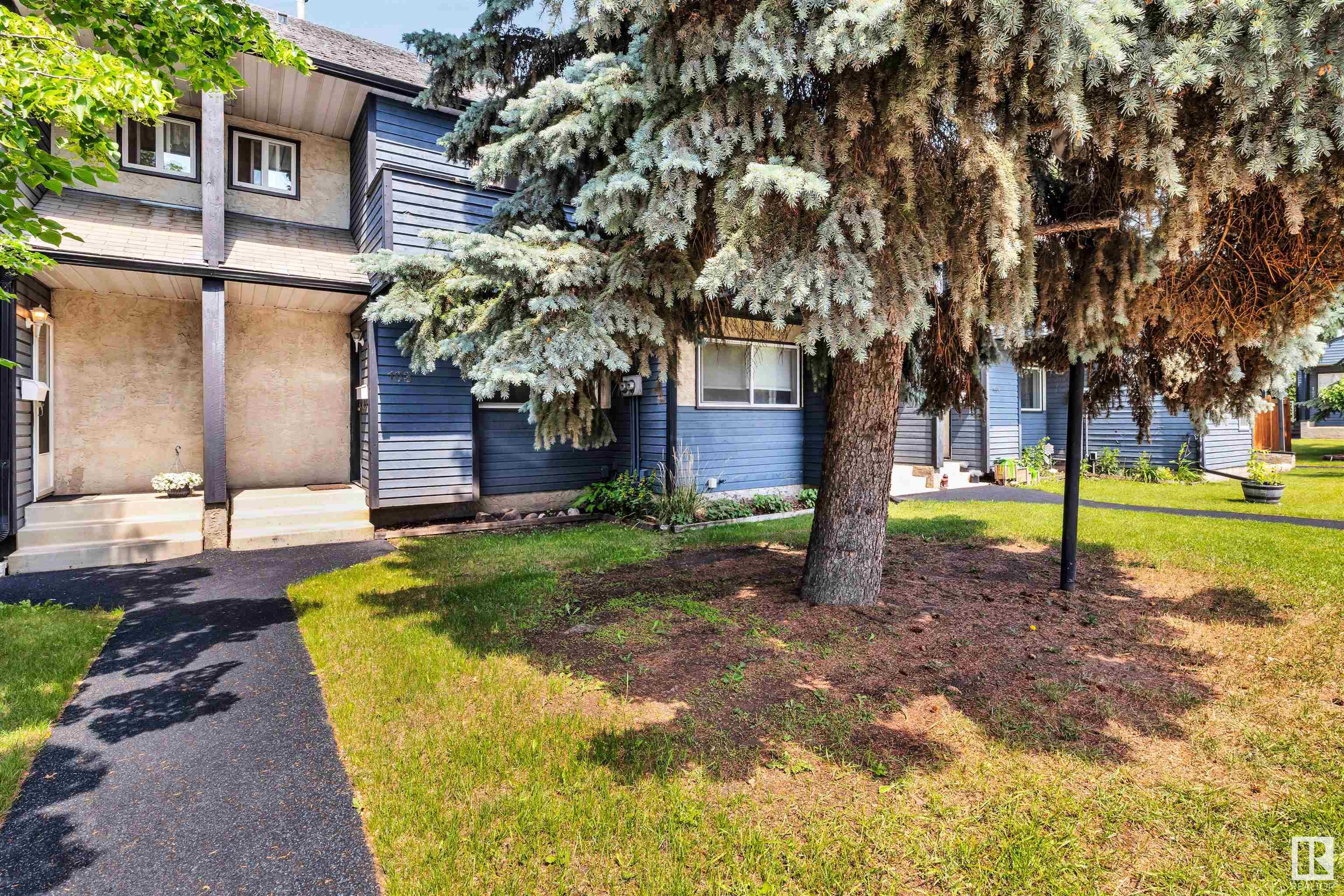 103 81 Grandin Road, St. Albert, Alberta, T8N 5G7