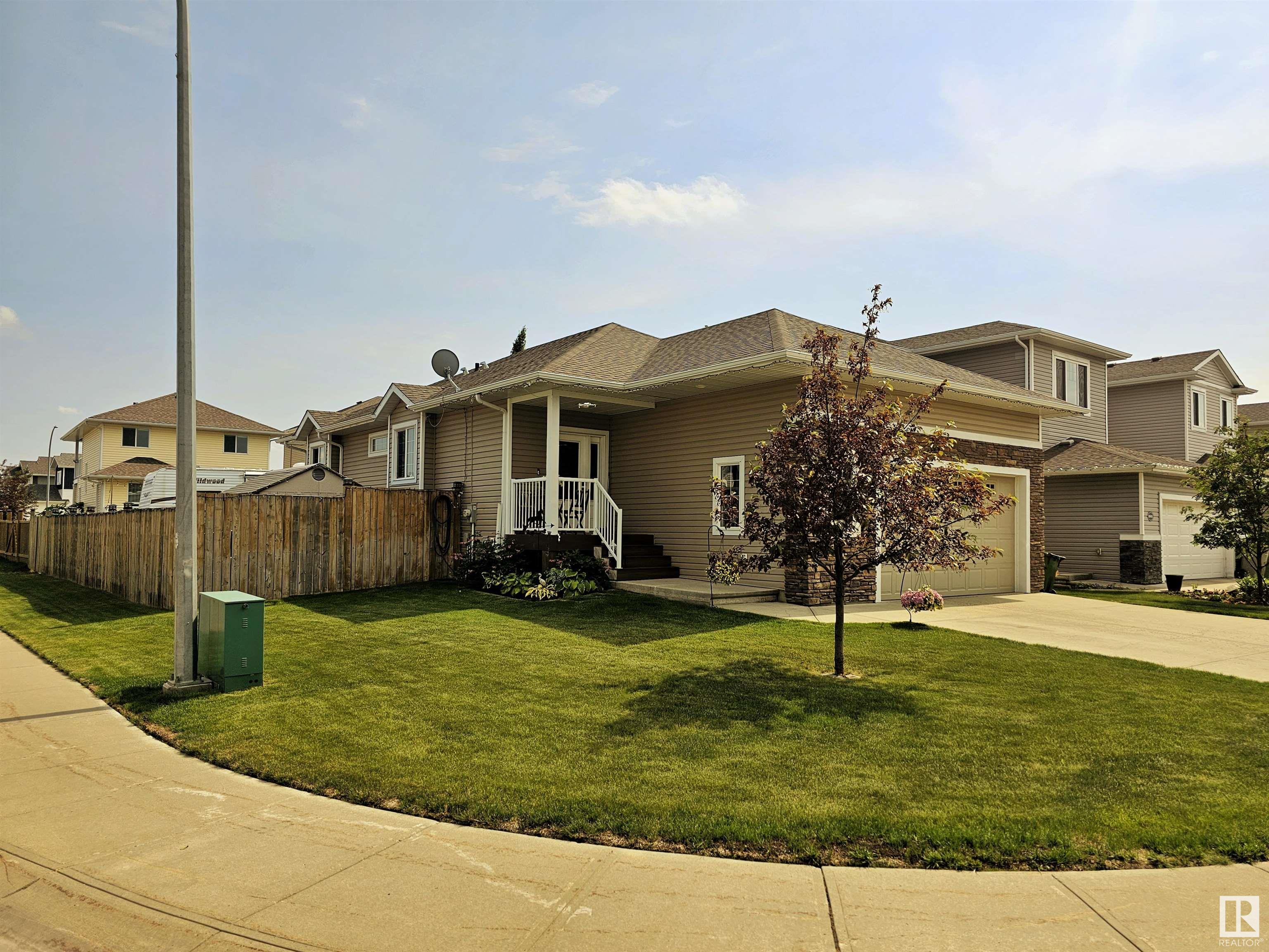 8903 97a Avenue, Morinville, Alberta, T8R 2N6
