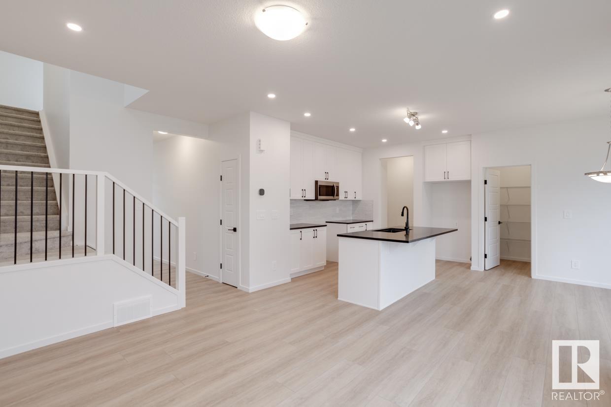 1038 Wolf Willow Way, Sherwood Park, Alberta, T8H 3B3