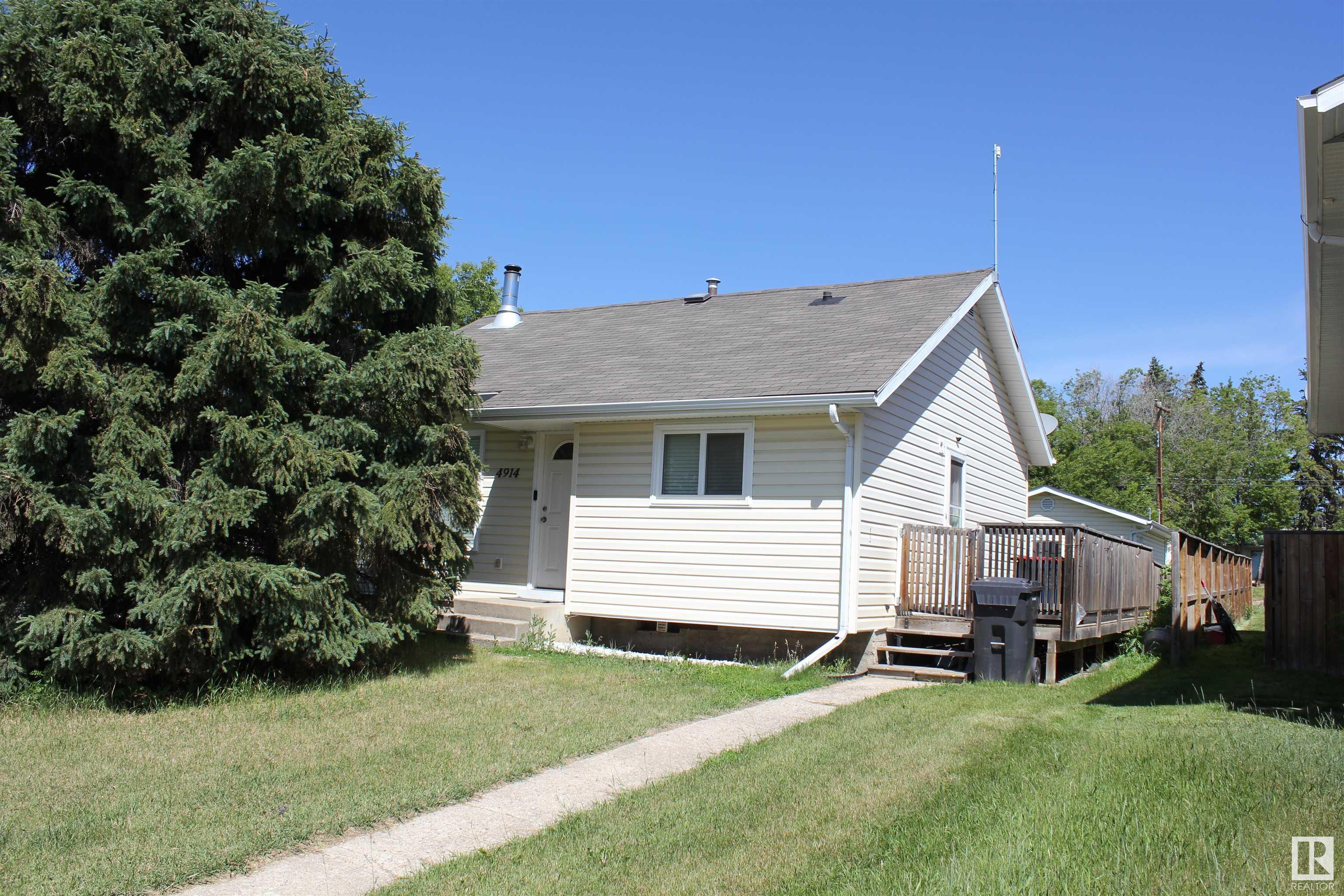 4914 51 Avenue, Elk Point, Alberta, T0A 1A0