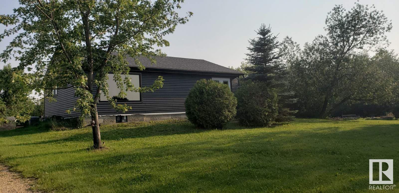 26307 Twp Road 570, Rural Sturgeon County, Alberta, T8R 2K7