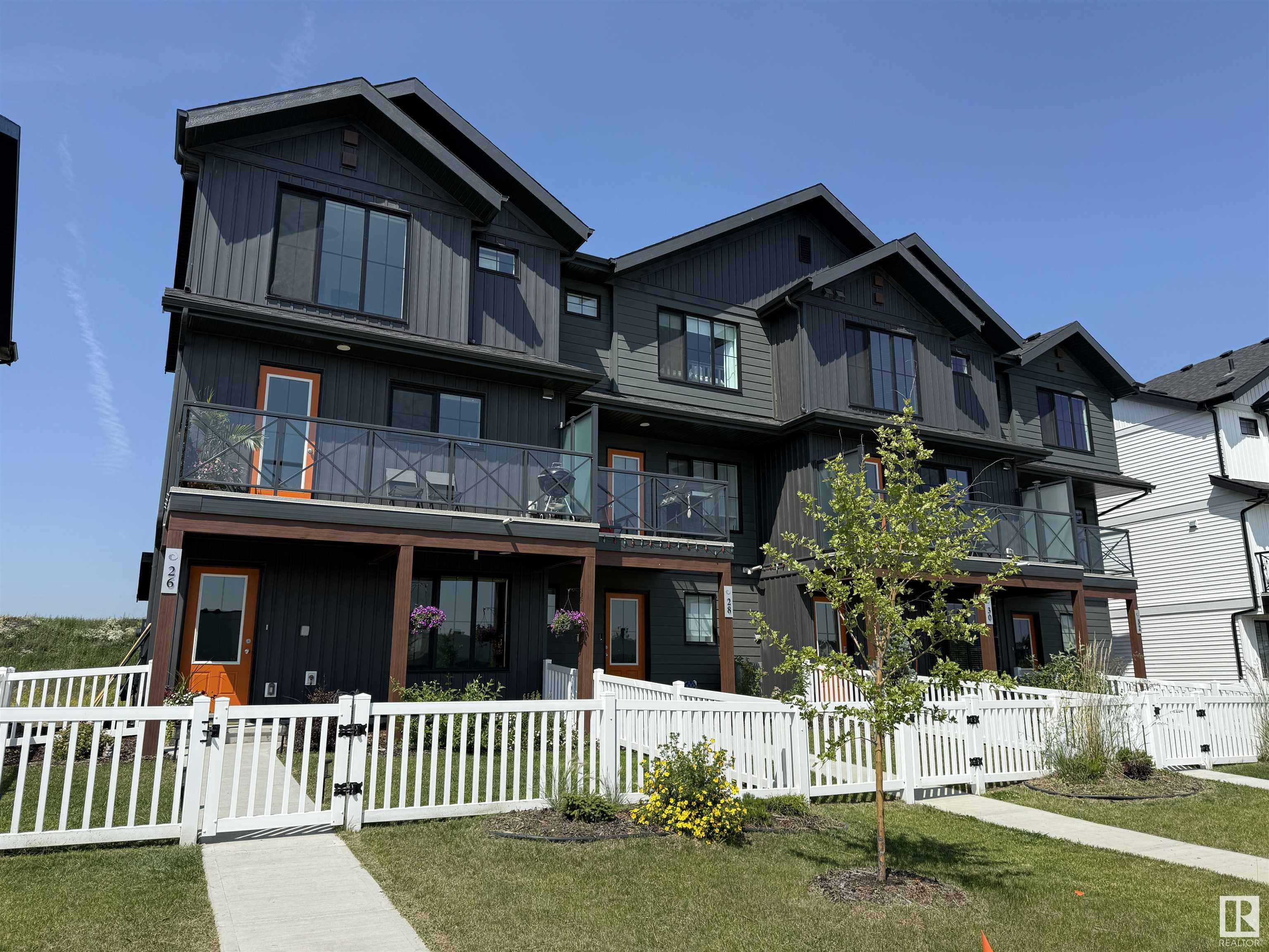 26 Jensen Gate, St. Albert, Alberta, T8N 7Y5