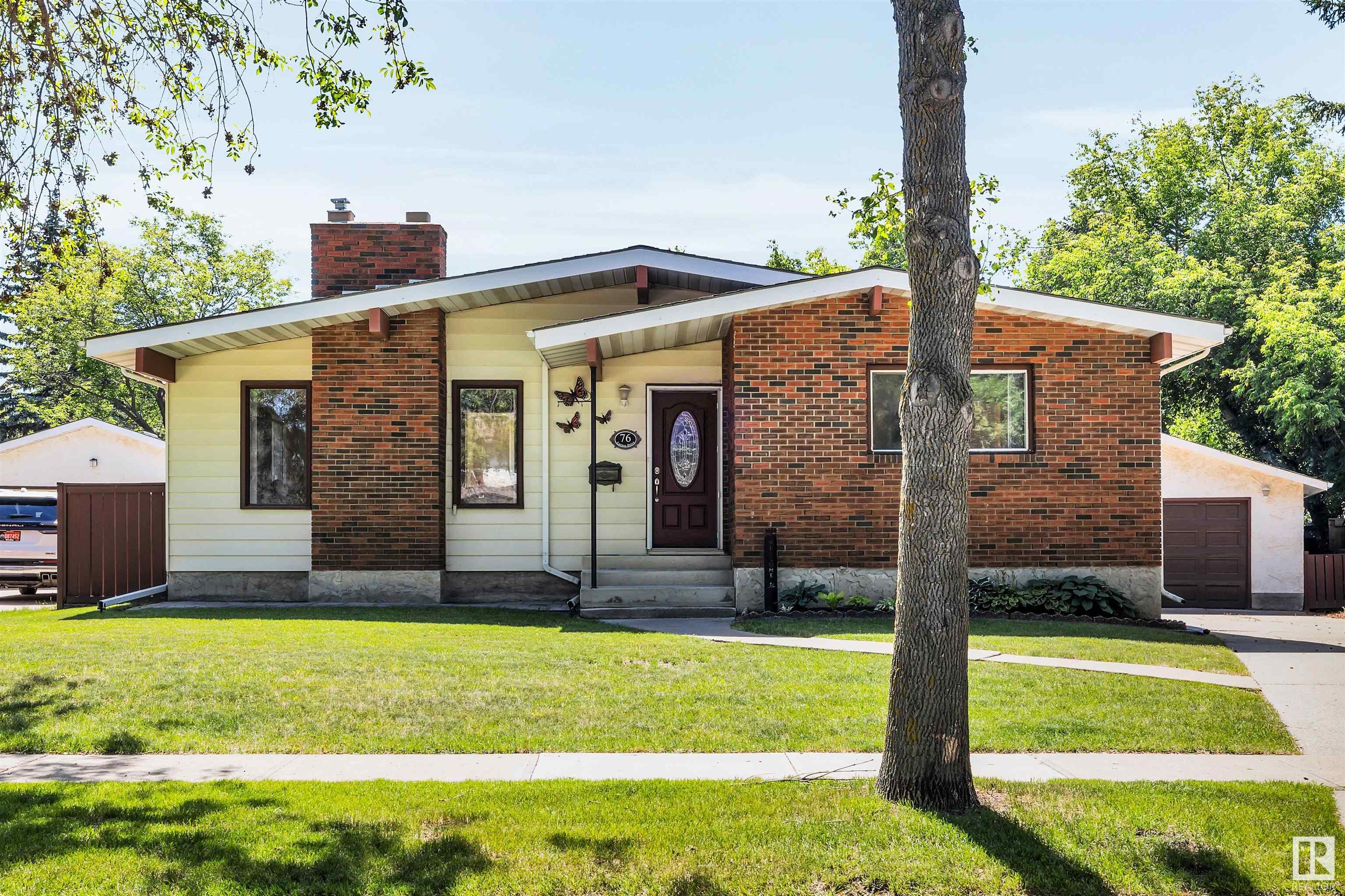 76 Larose Drive, St. Albert, Alberta, T8N 2M8