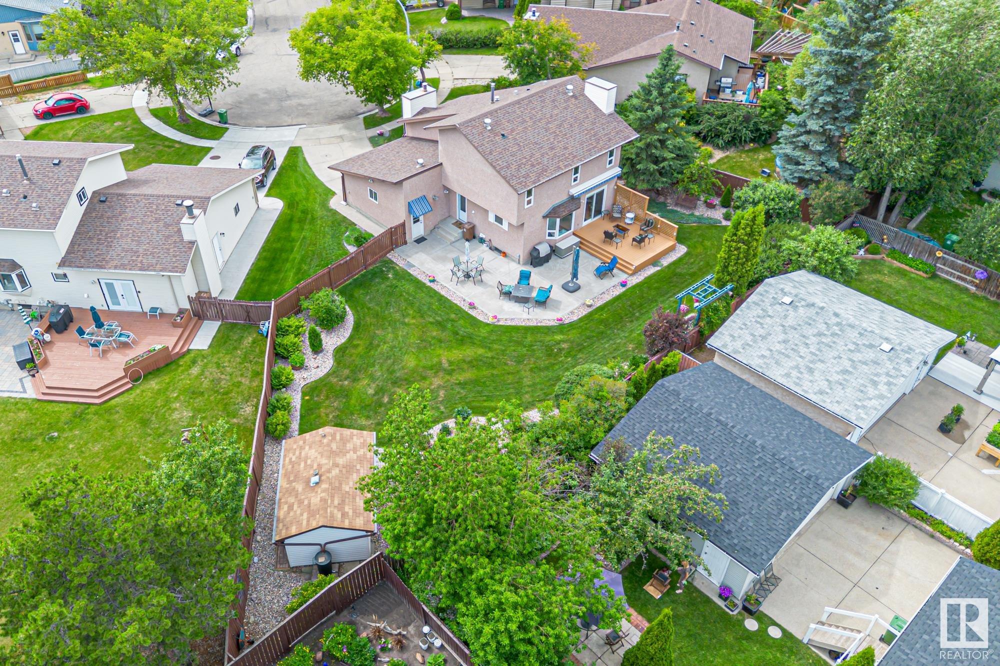 15 Apple Place, St. Albert, Alberta, T8N 3H1