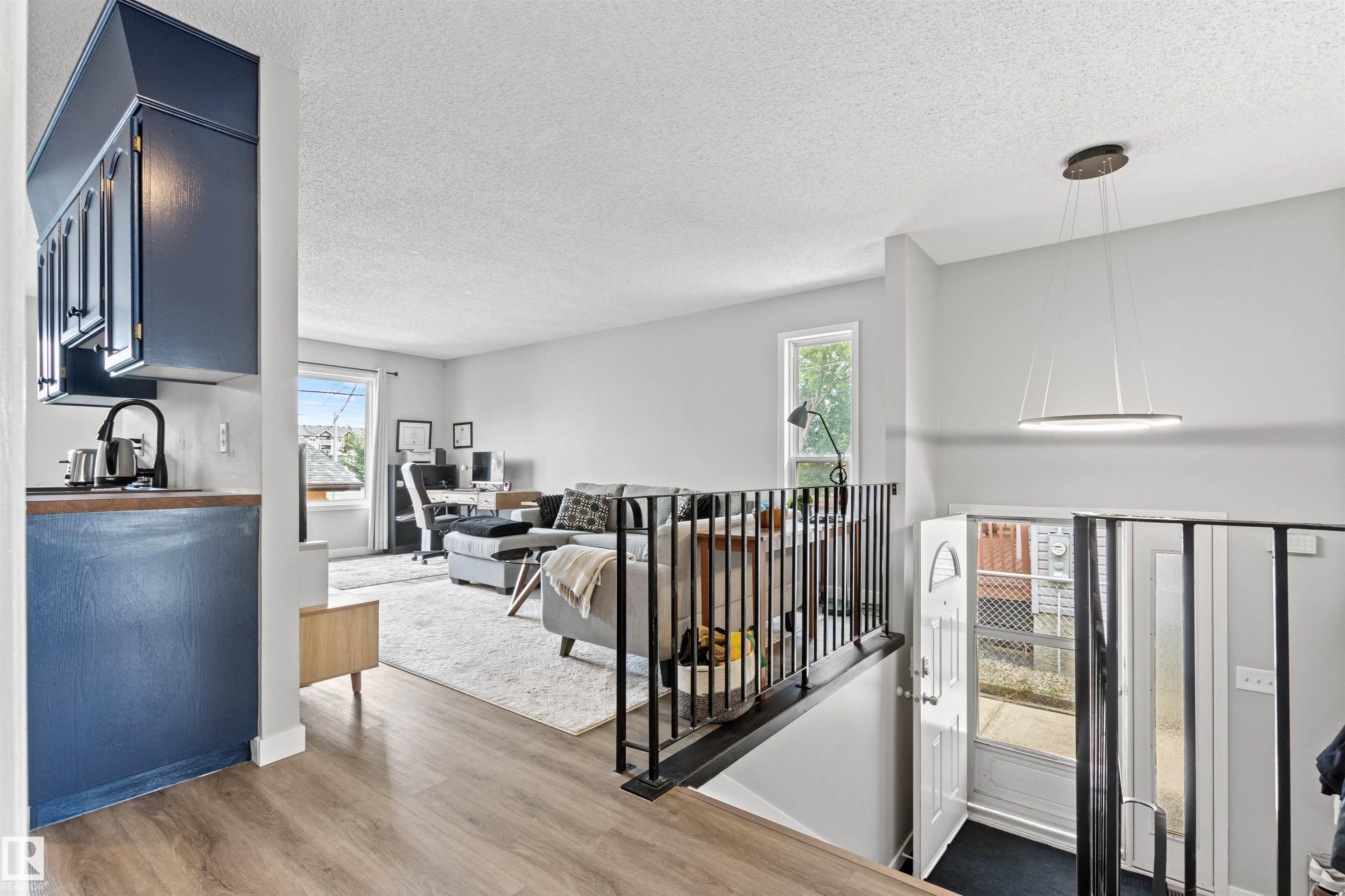 2 8314 81 Avenue, Edmonton, Alberta, T6C 0W2