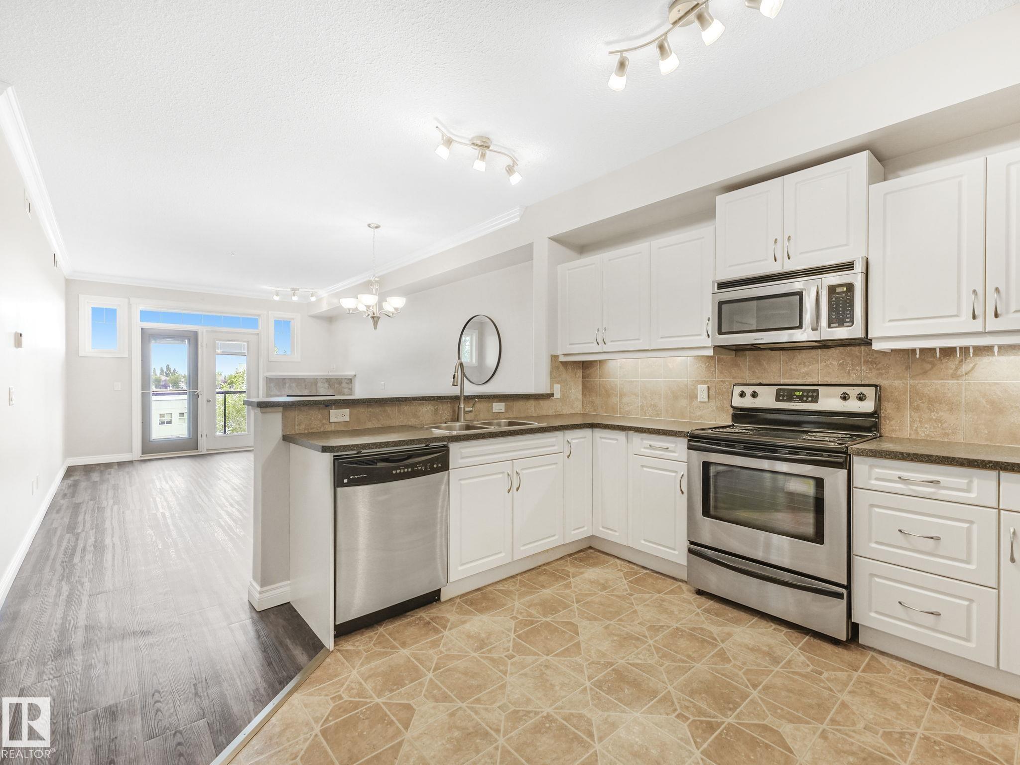 312 12408 15 Avenue, Edmonton, Alberta, T6W 1X2