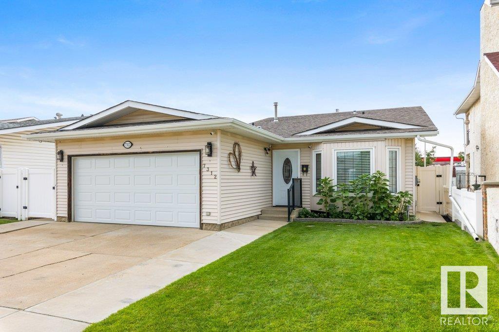 7312 152c Avenue, Edmonton, Alberta, T5C 3M8