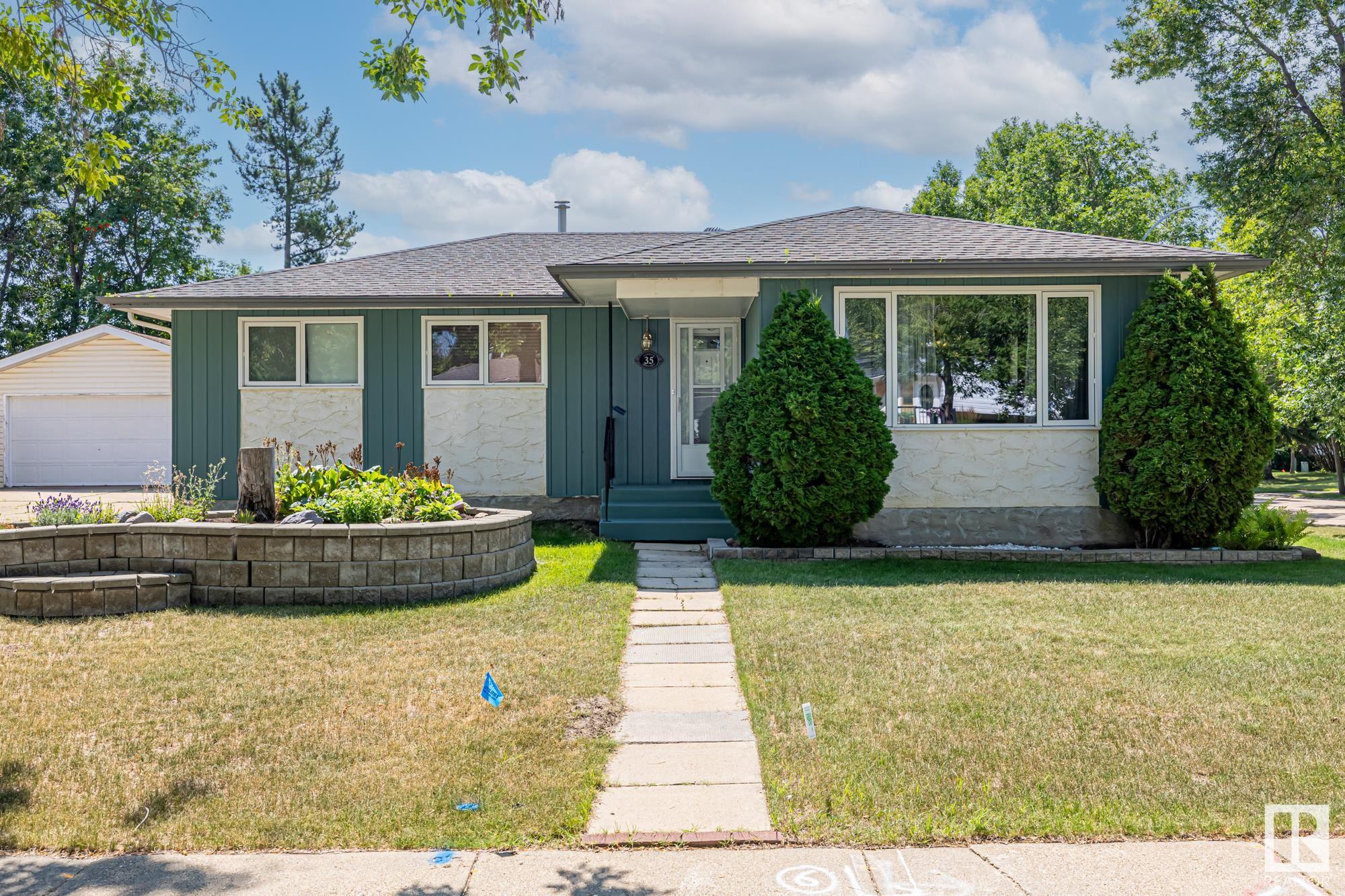 35 Andrew Crescent, St. Albert, Alberta, T8N 2V2