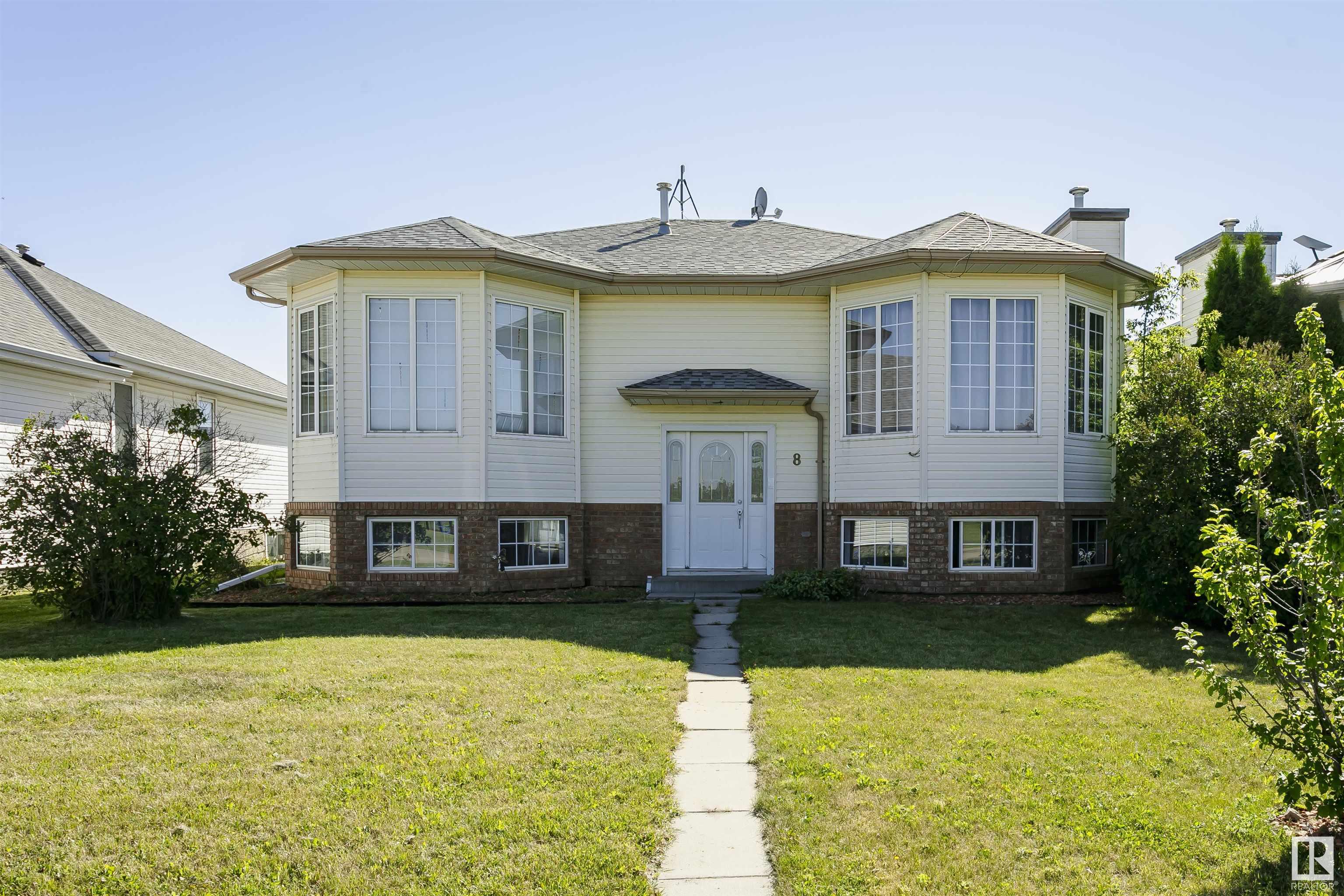 8 Lafond Drive, Tofield, Alberta, T0B 4J0