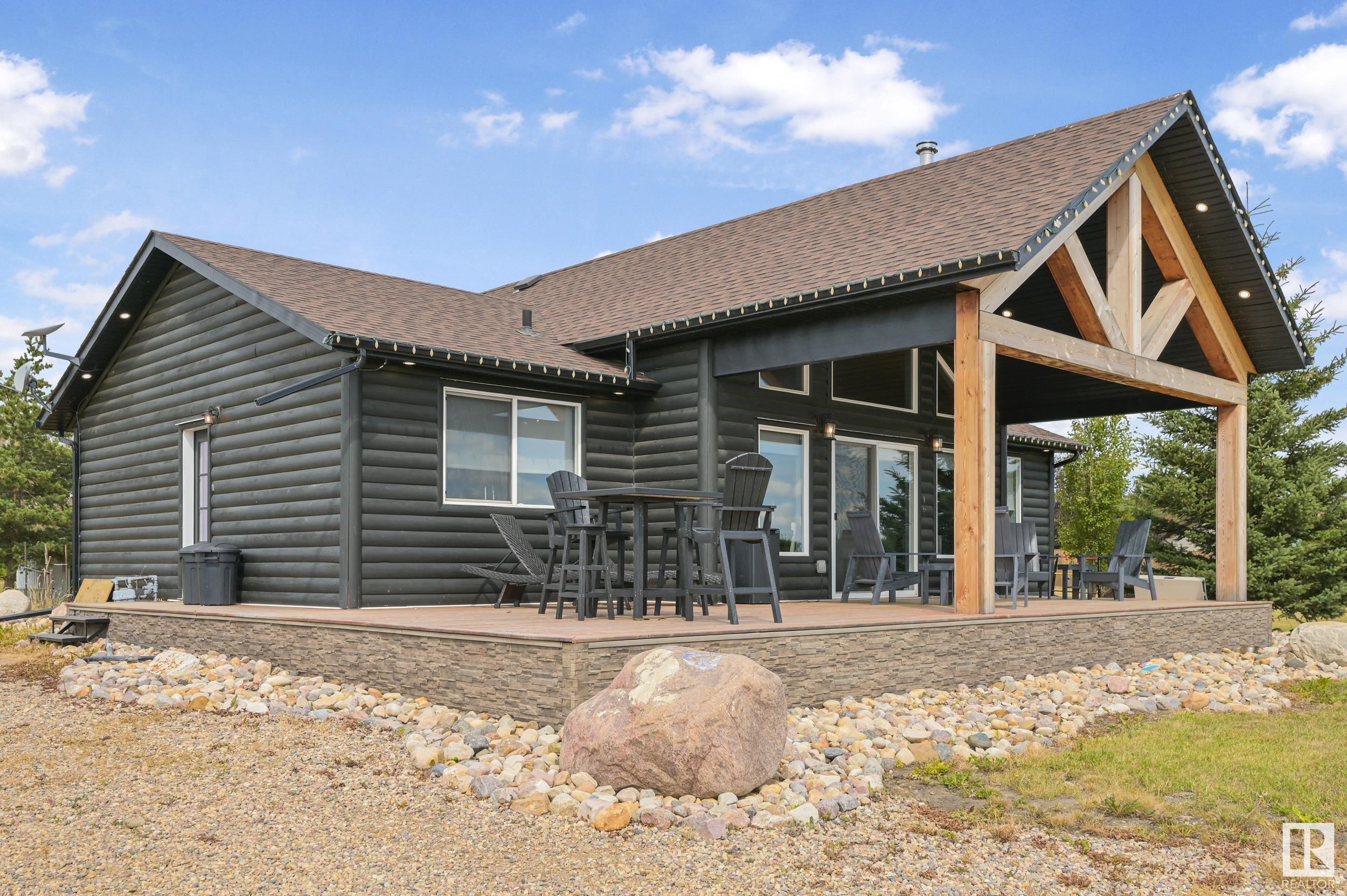 118-562115 Rr 114, Rural Two Hills County, Alberta, T0B 4K0