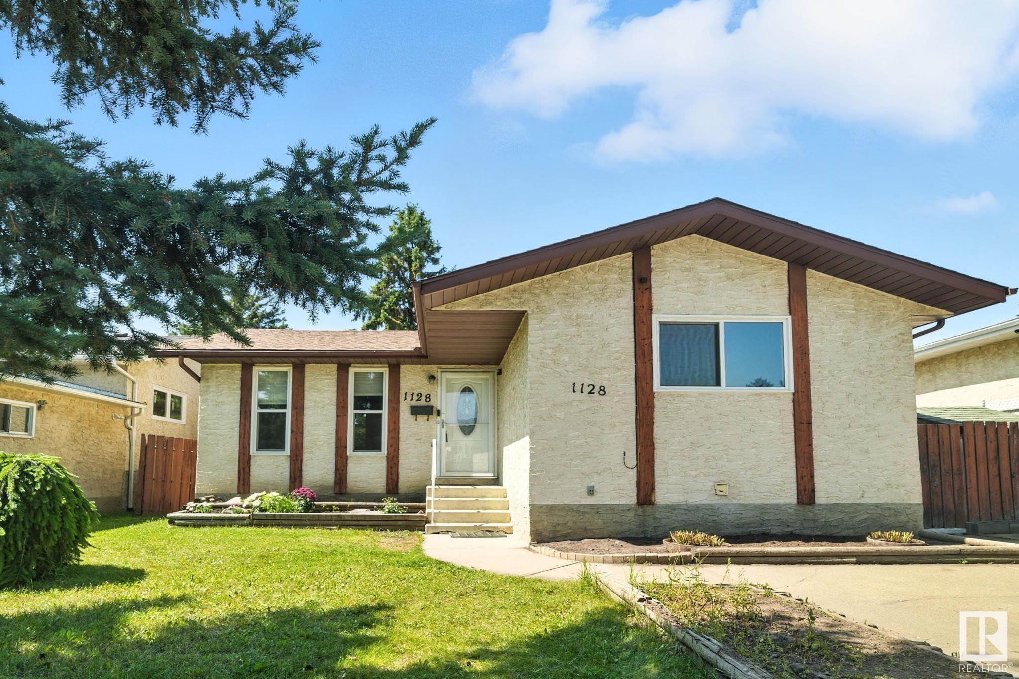 1128 61 Street, Edmonton, Alberta, T6L 3Z9
