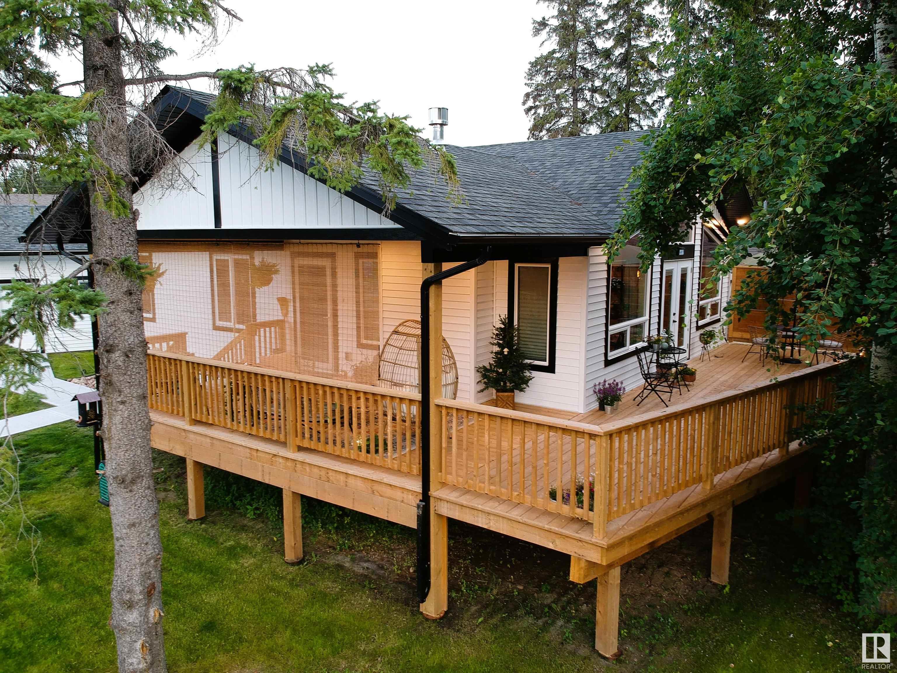 4407 47 Avenue, Rural Lac Ste. Anne County, Alberta, T0E 0A0