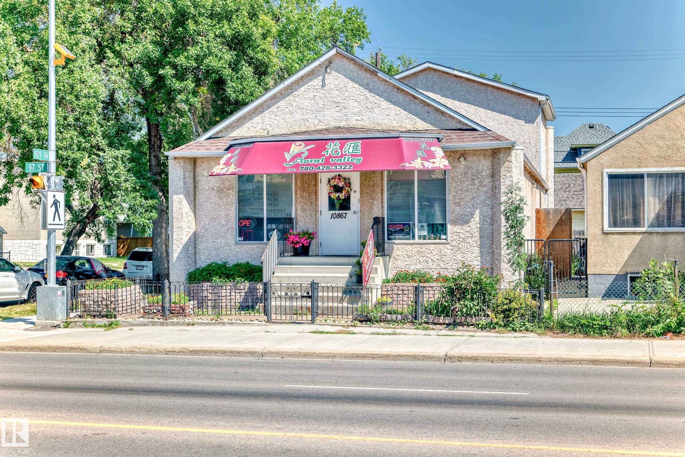10867 97 Street, Edmonton, Alberta, T5H 2M6