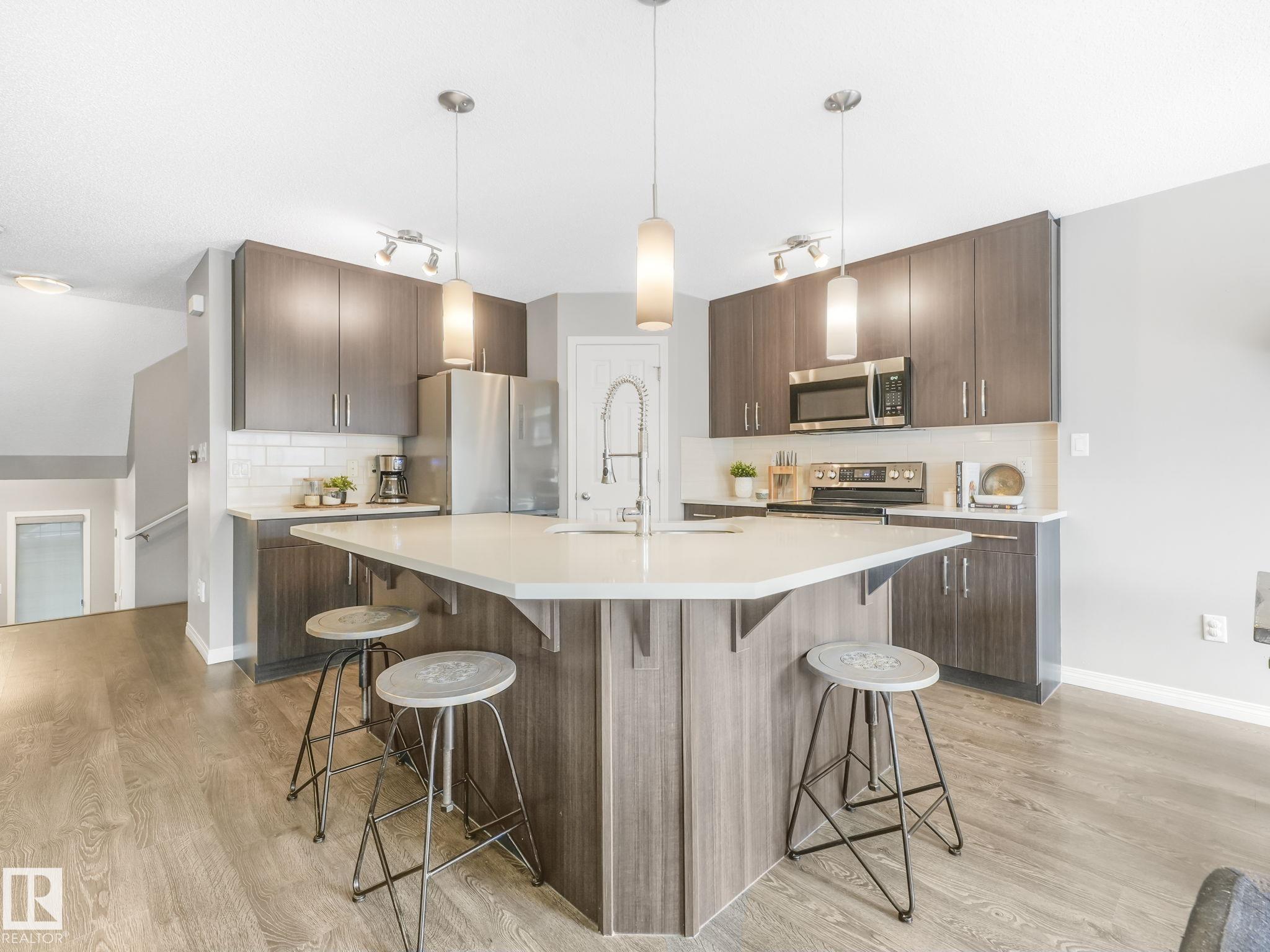 1671 Chapman Way, Edmonton, Alberta, T6W 0Y5