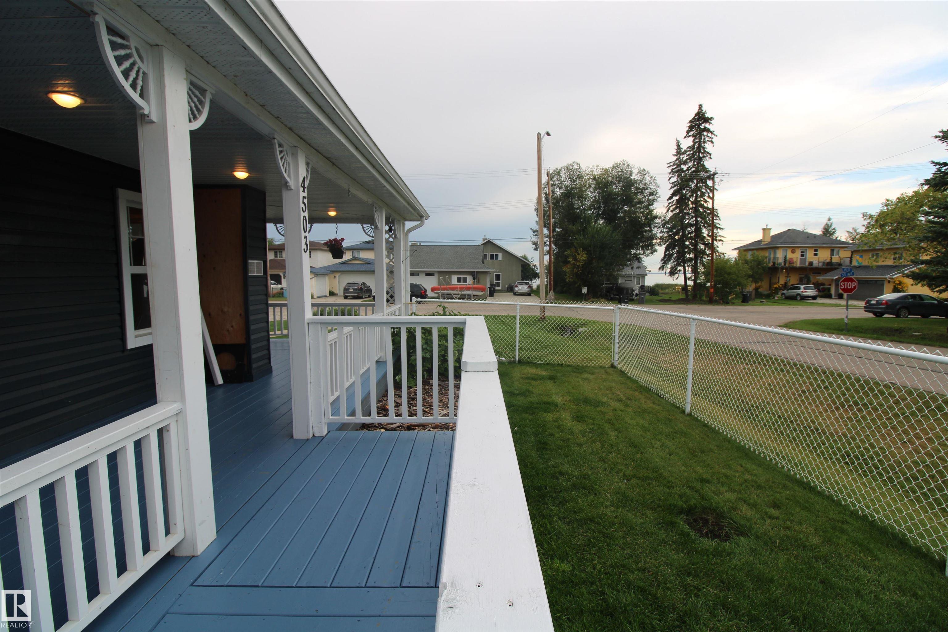 4503 50 Avenue, Rural Lac Ste. Anne County, Alberta, T0E 0A0