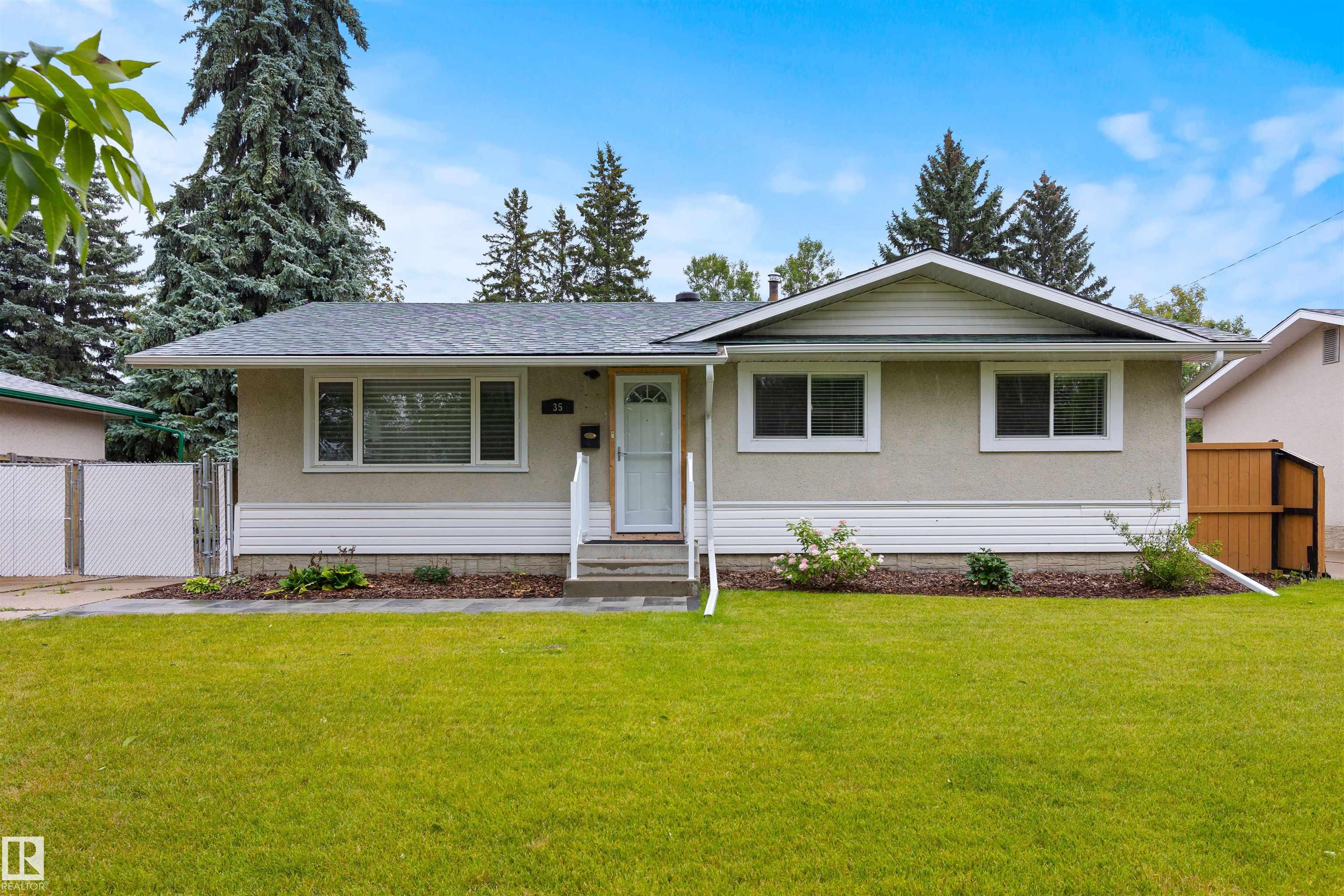 35 Stanley Drive, St. Albert, Alberta, T8N 0J6
