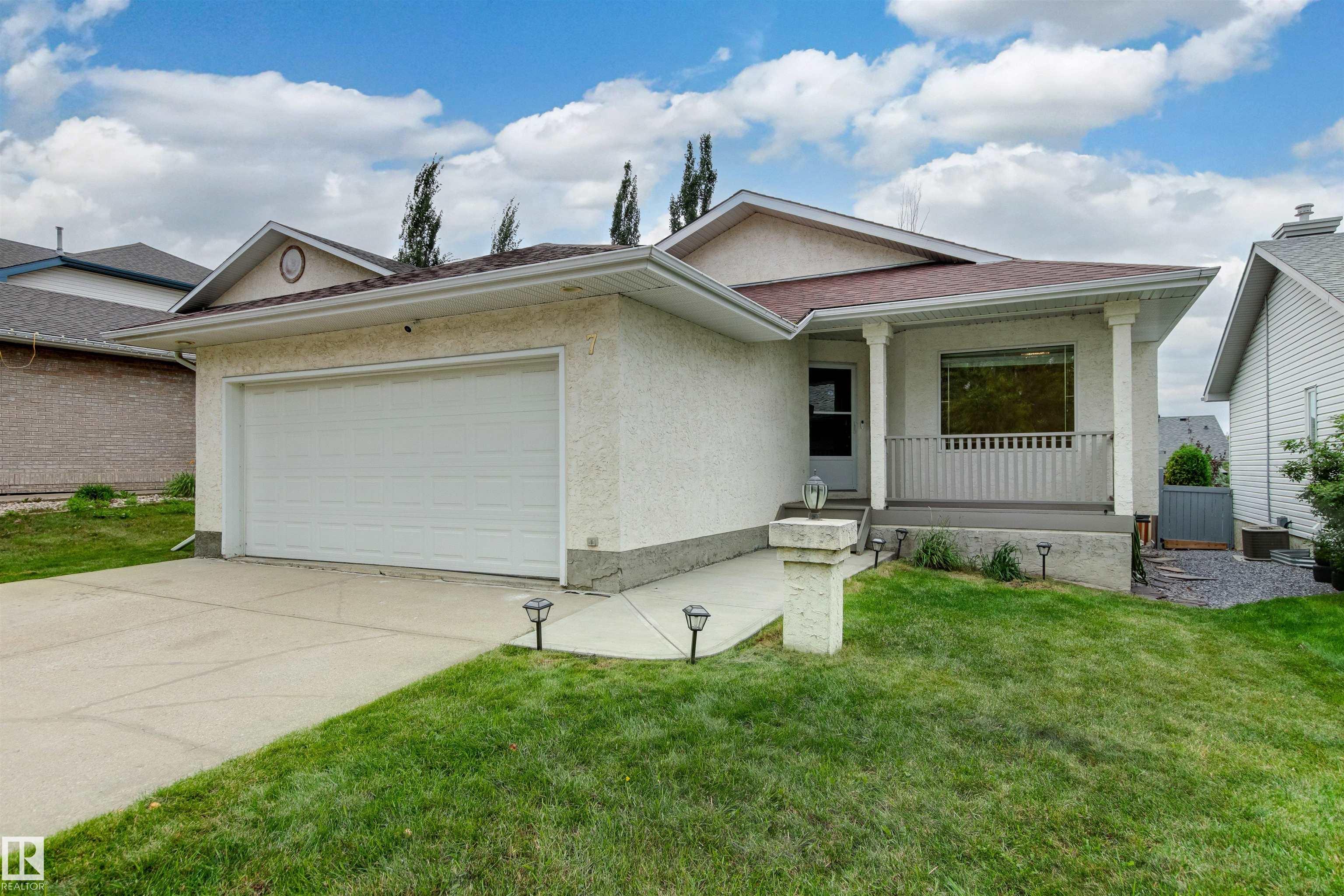 7 Hampton Crescent, St. Albert, Alberta, T8N 6K8