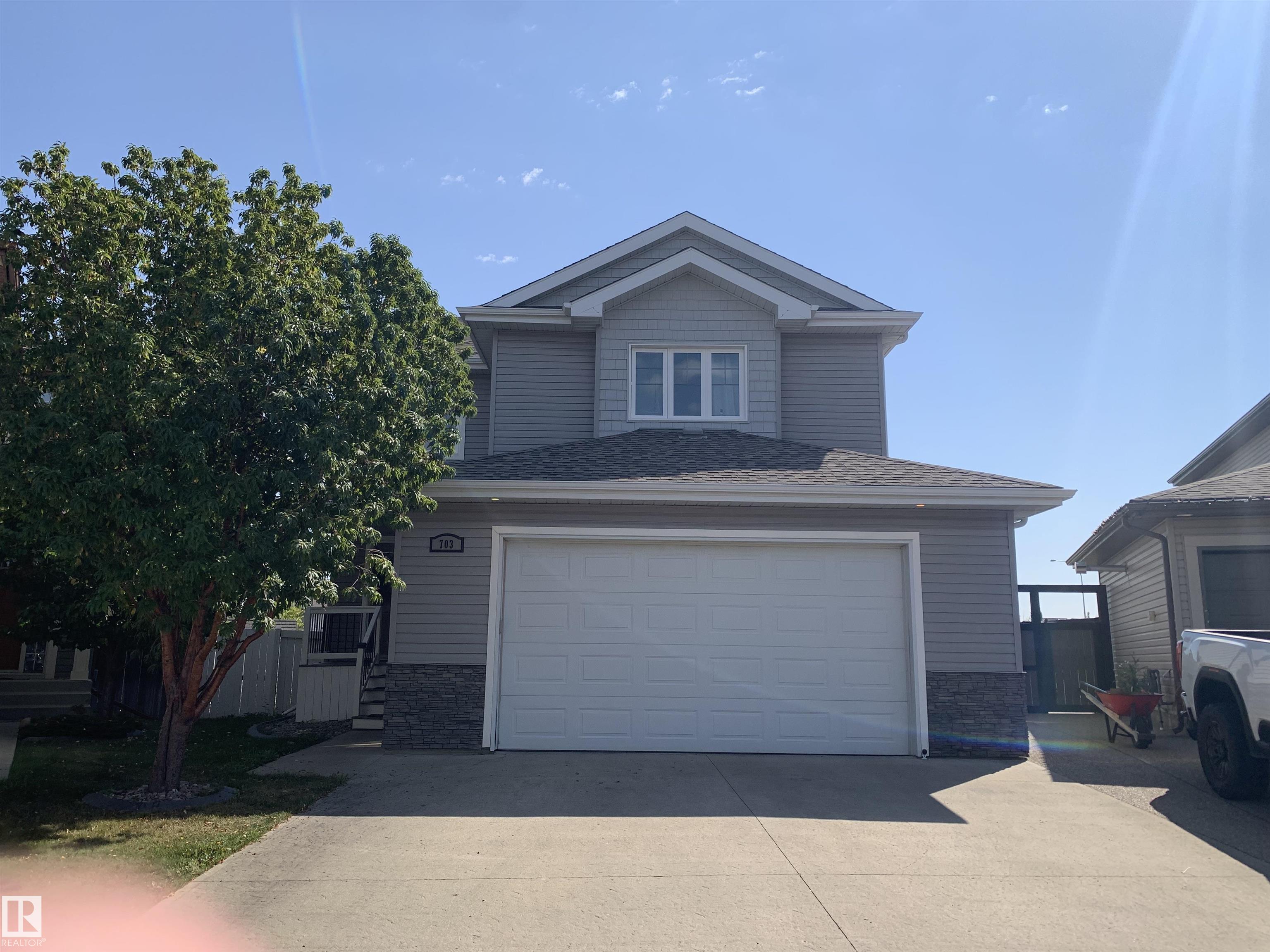 703 Suncrest, Sherwood Park, Alberta, T8H 0G6