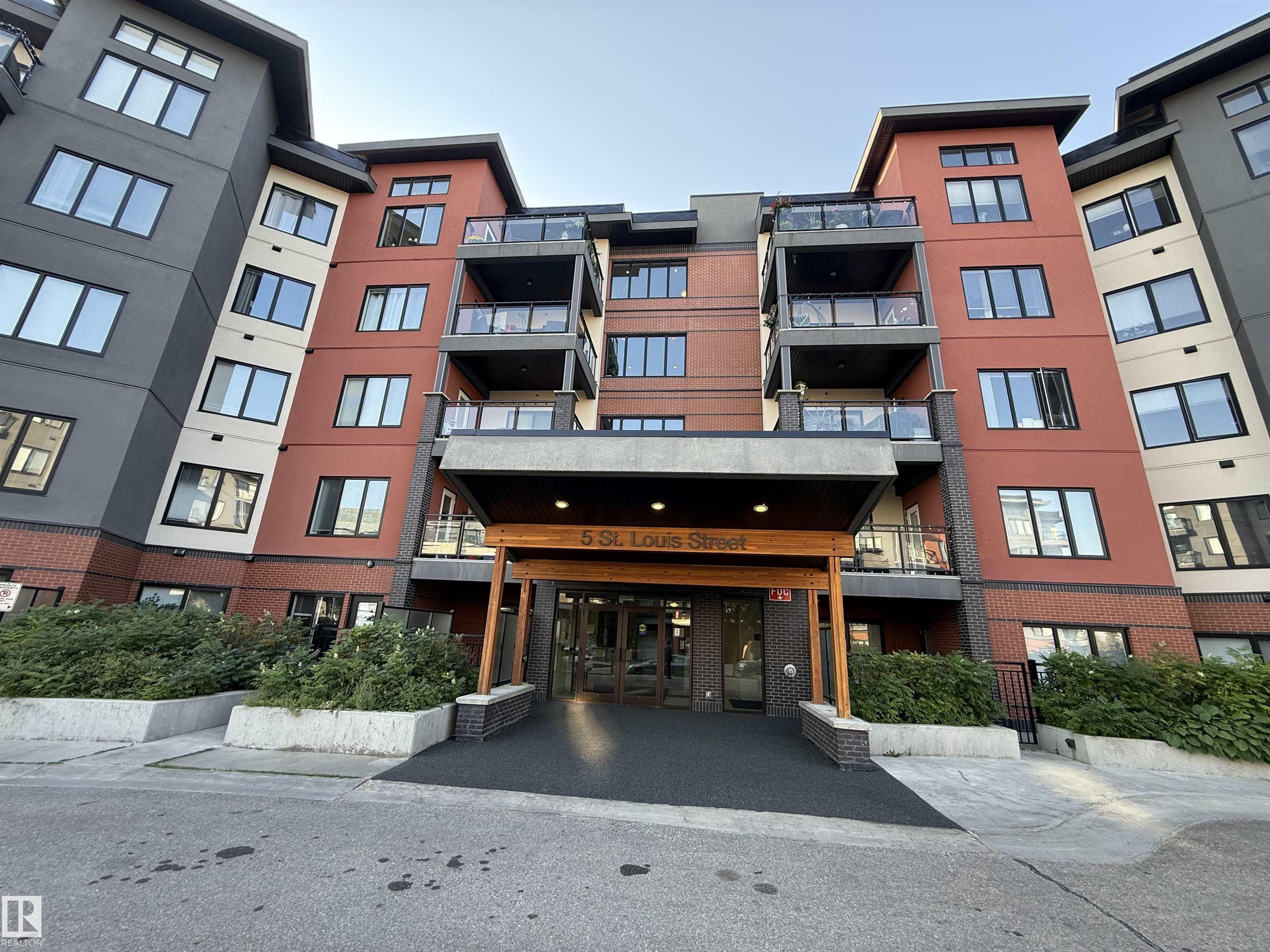 212 5 St Louis Street, St. Albert, Alberta, T8N 7T2