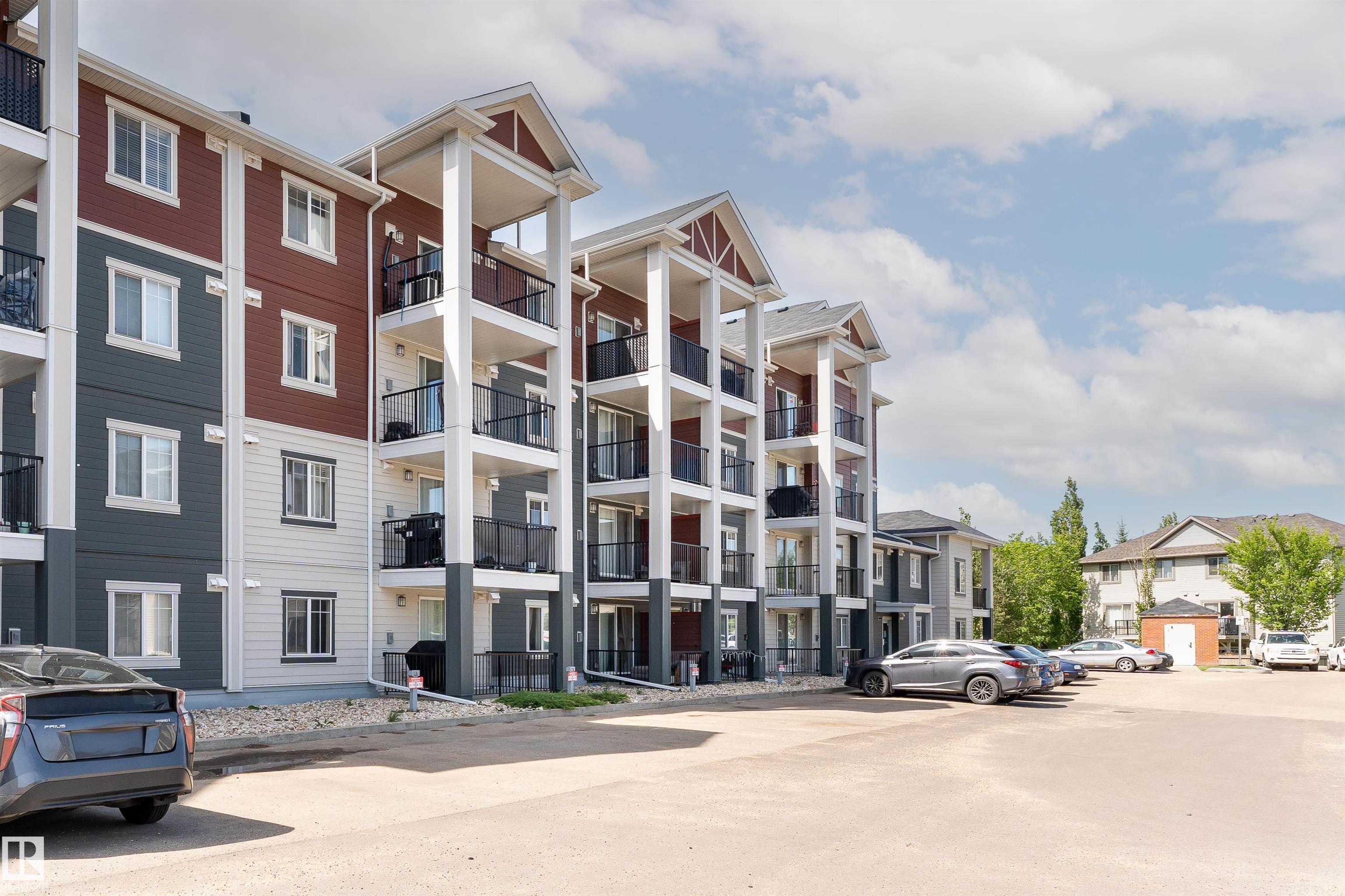 116 920 156 Street, Edmonton, Alberta, T6R 0N6