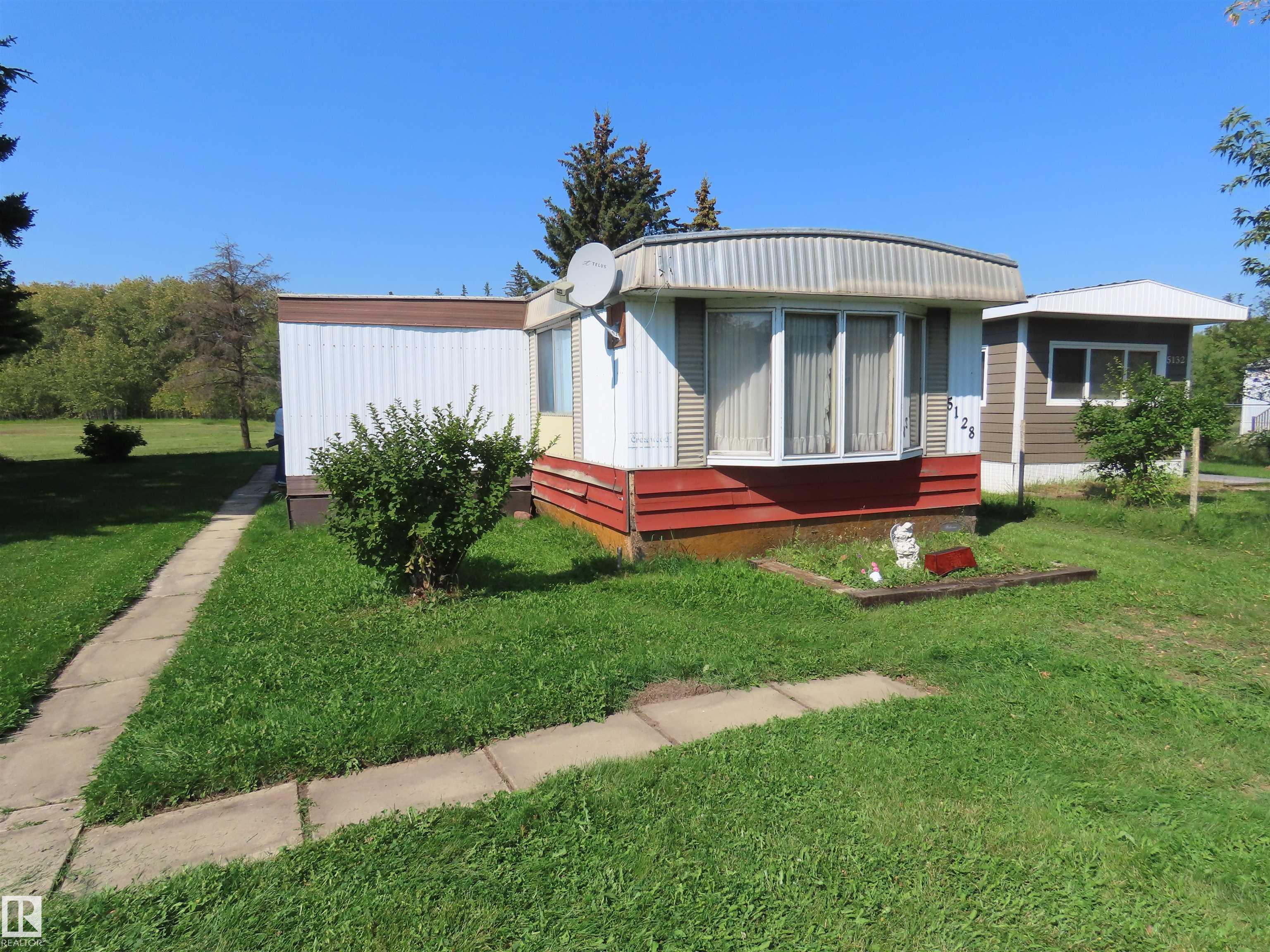 5128 50 Street, Onoway, Alberta, T0E 1V0