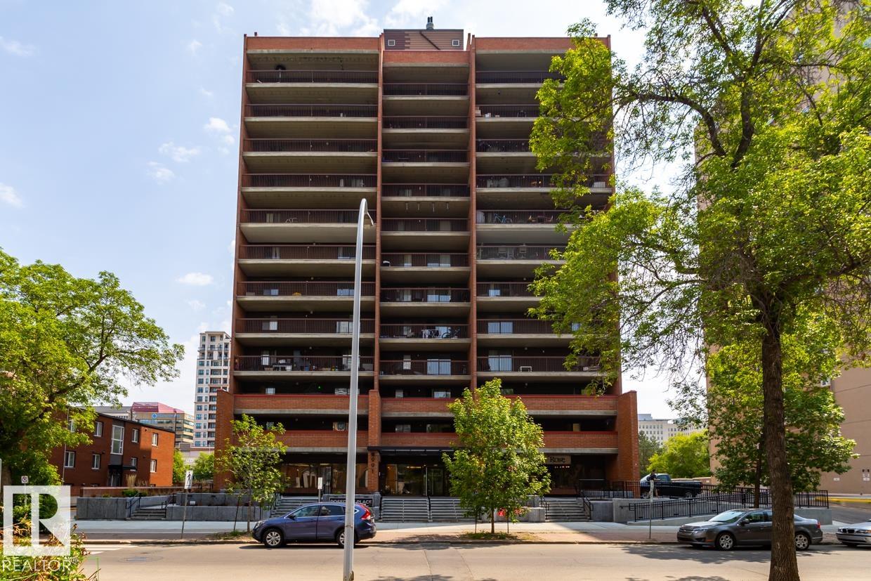 206 9917 110 Street, Edmonton, Alberta, T5K 2N4