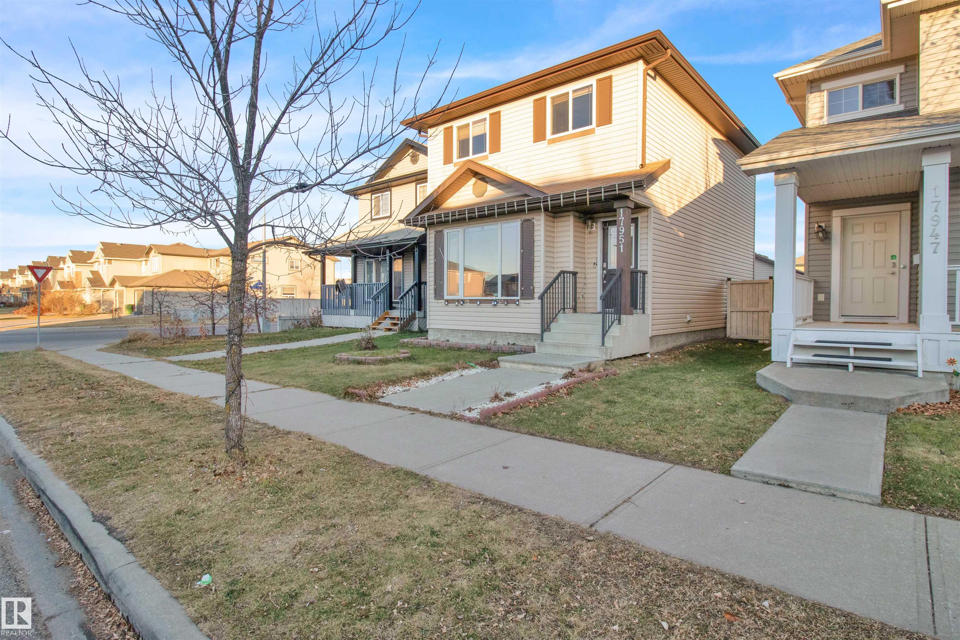 17951 85 Street, Edmonton, Alberta, T5Z 0E4