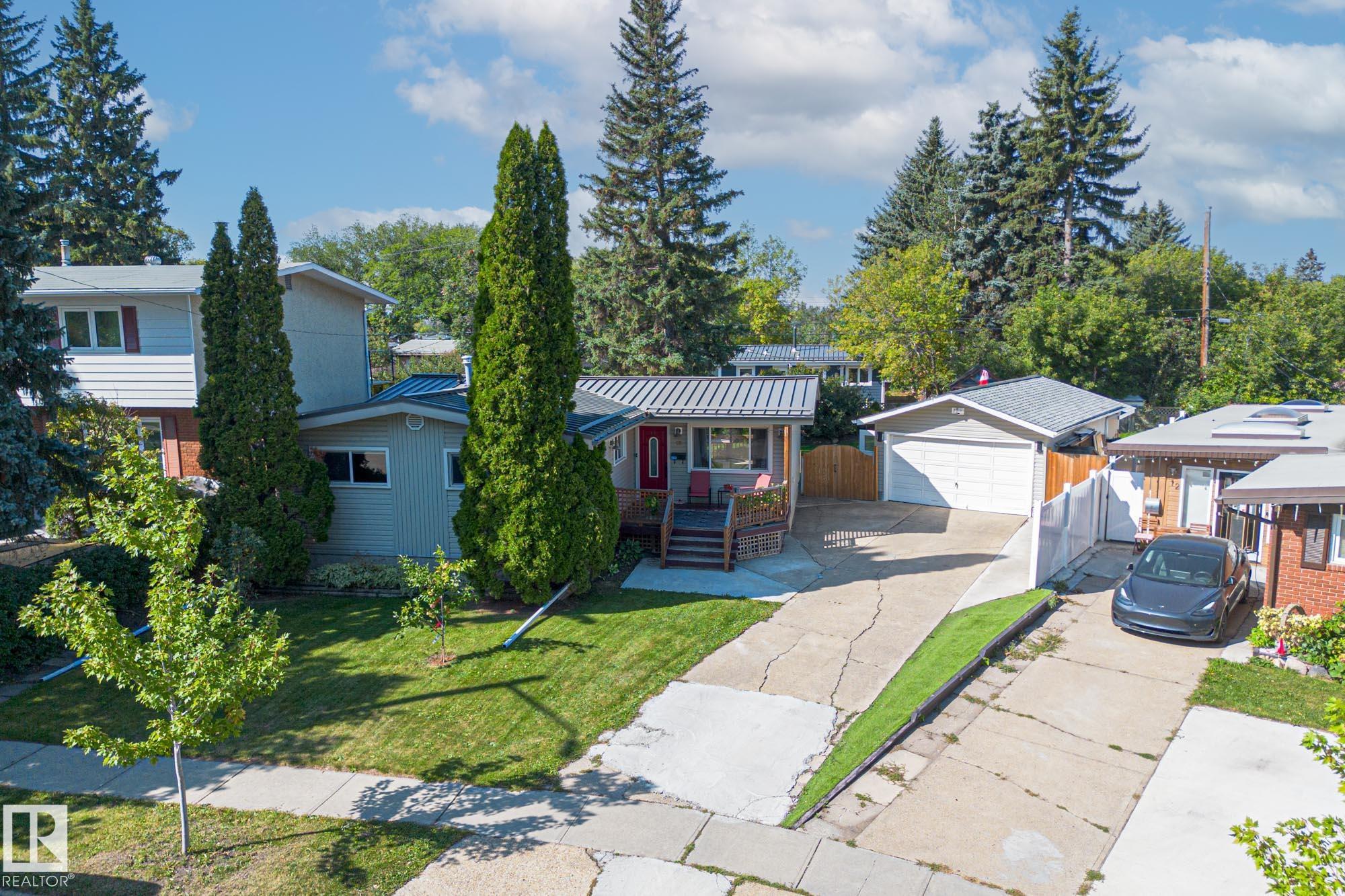 13 Grantham Place, St. Albert, Alberta, T8N 0W8