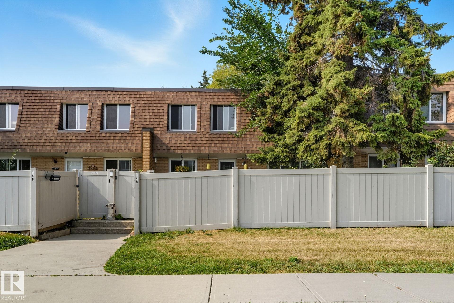 149 Londonderry Square Square, Edmonton, Alberta, T5C 3C4