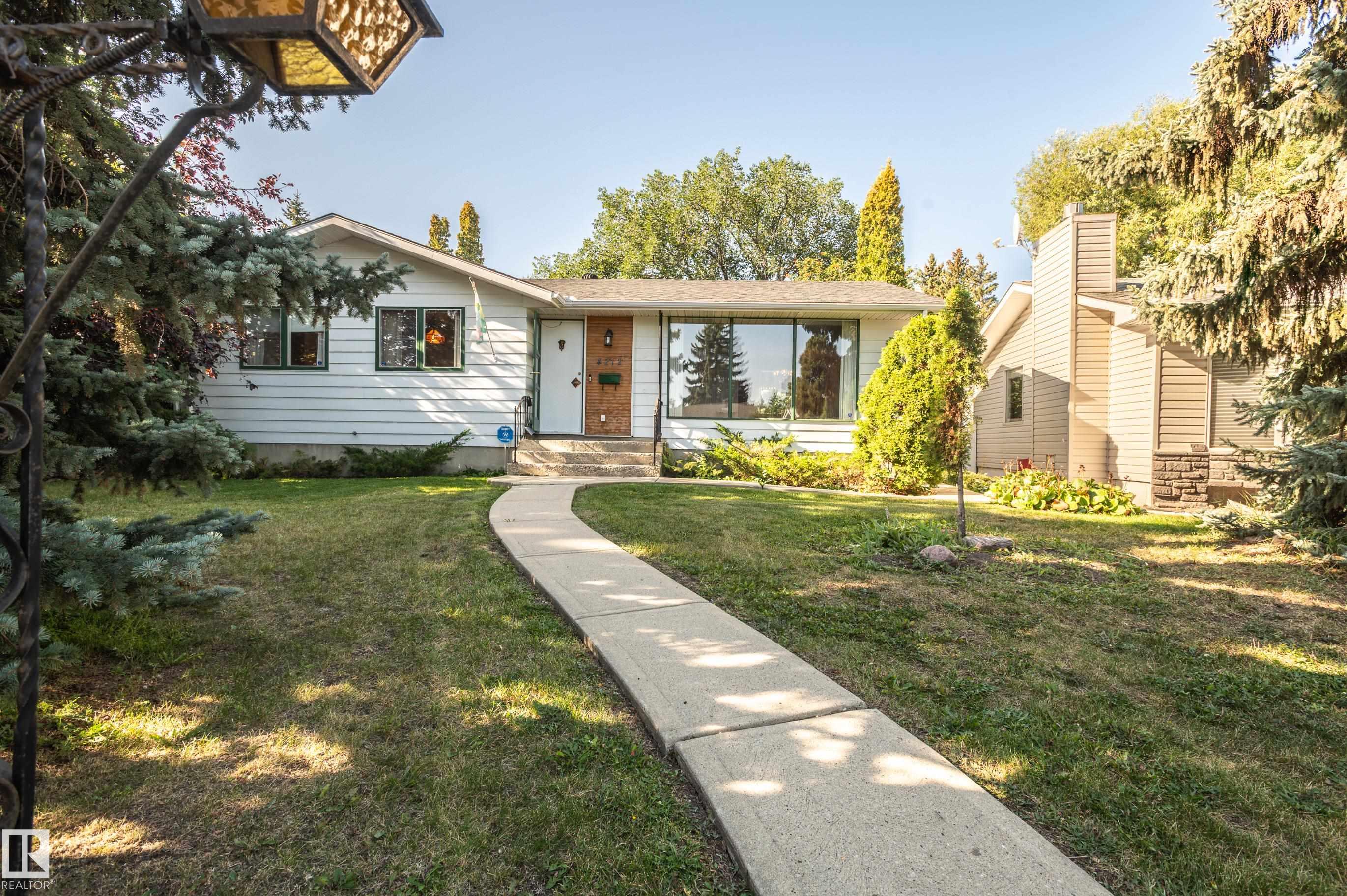 4212 122 Street, Edmonton, Alberta, T6J 1Z4