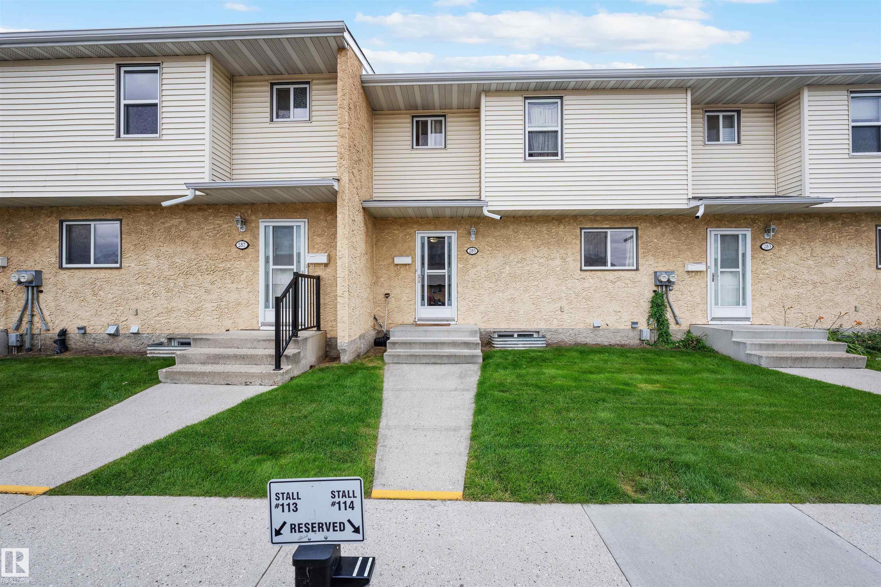 285 HARRISON Drive Edmonton Alberta