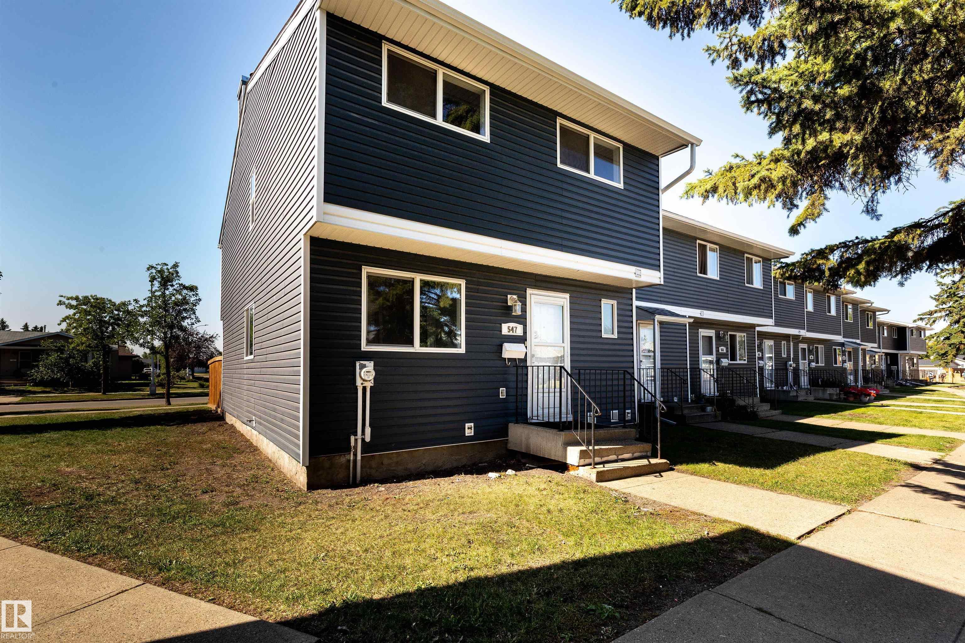 547 Dunluce Road, Edmonton, Alberta, T5X 4P4
