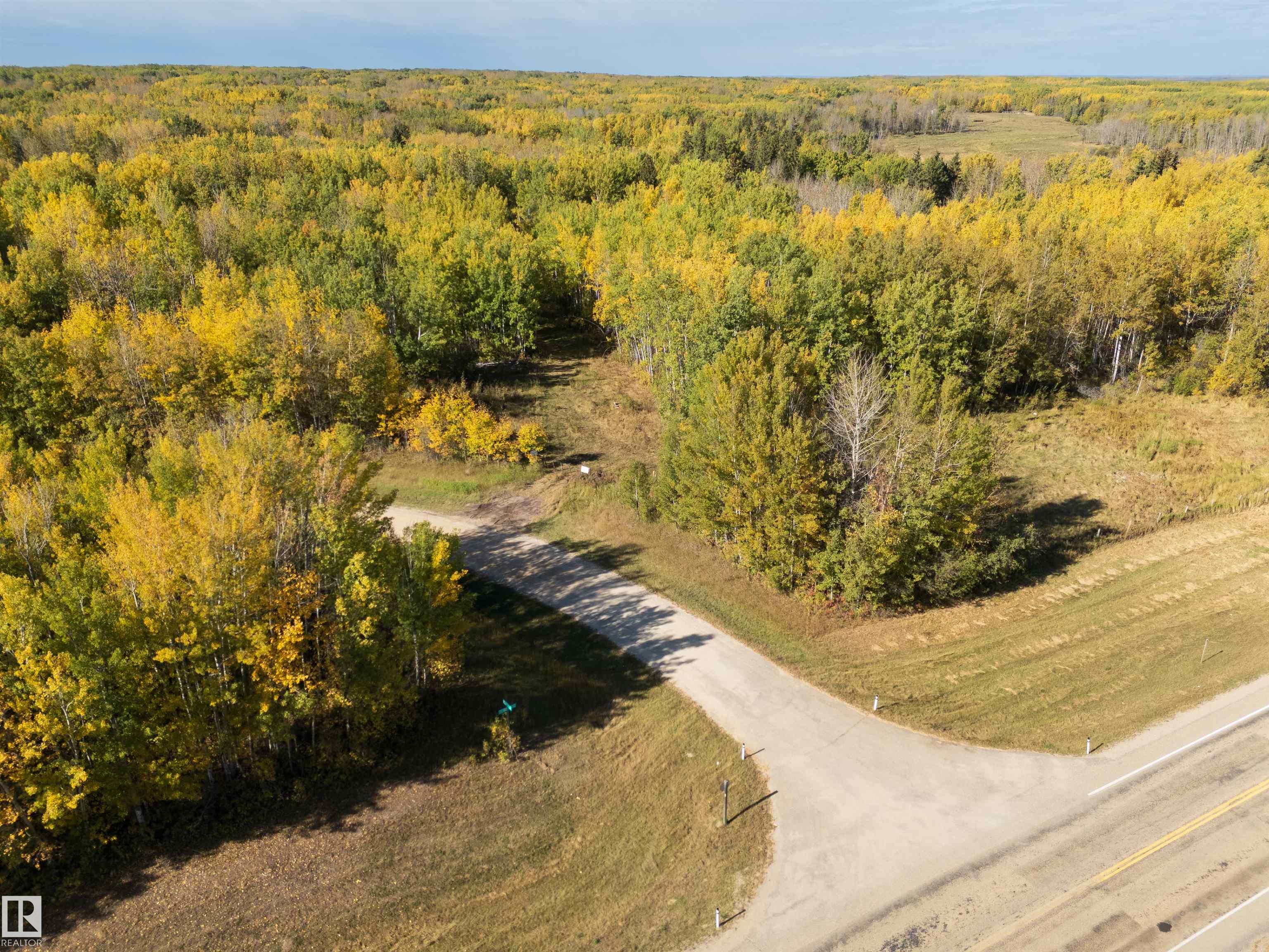 Range 33 Hwy 33, Rural Lac Ste. Anne County, Alberta, T0E 1A0