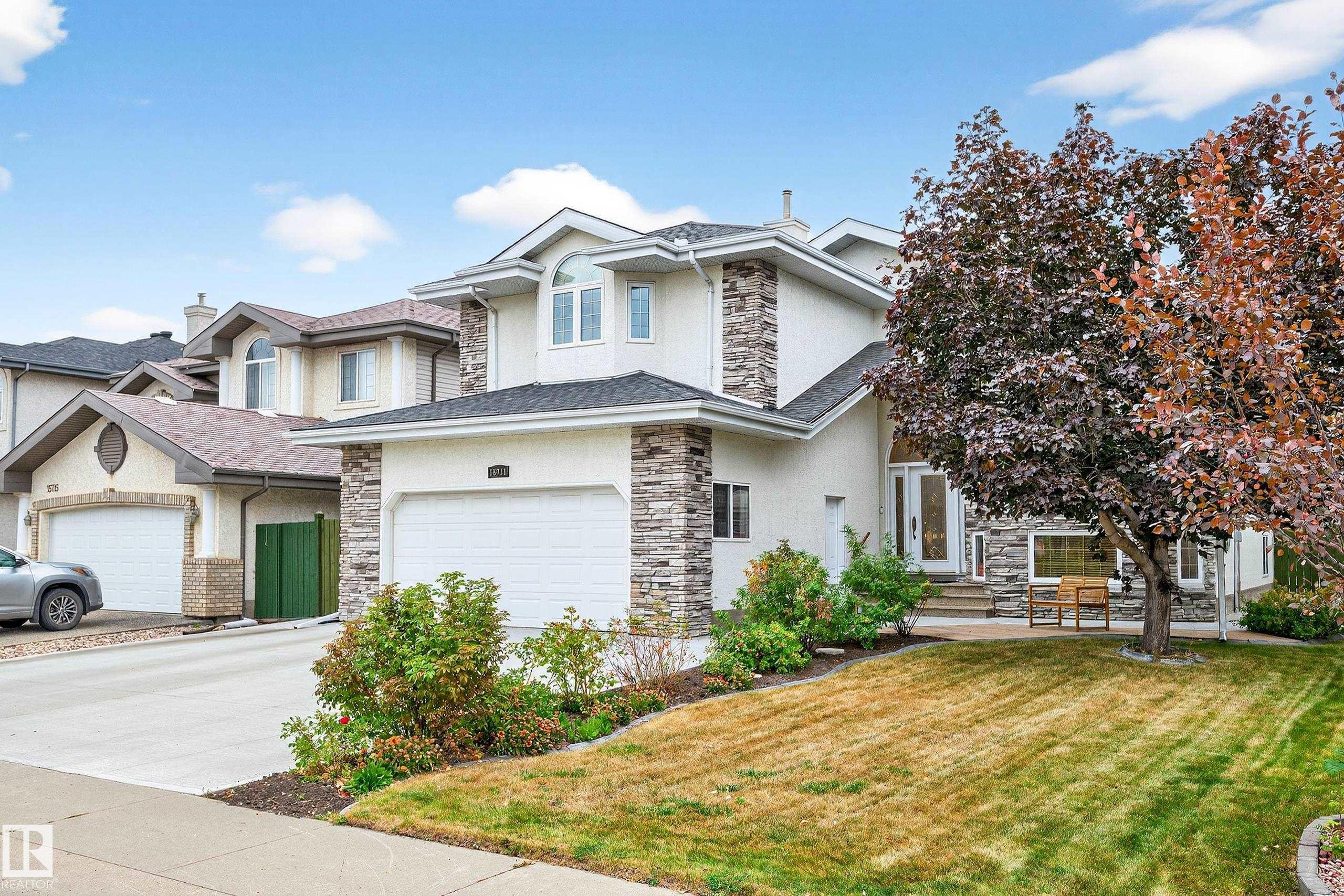 15711 135 Street, Edmonton, Alberta, T6V 1P6