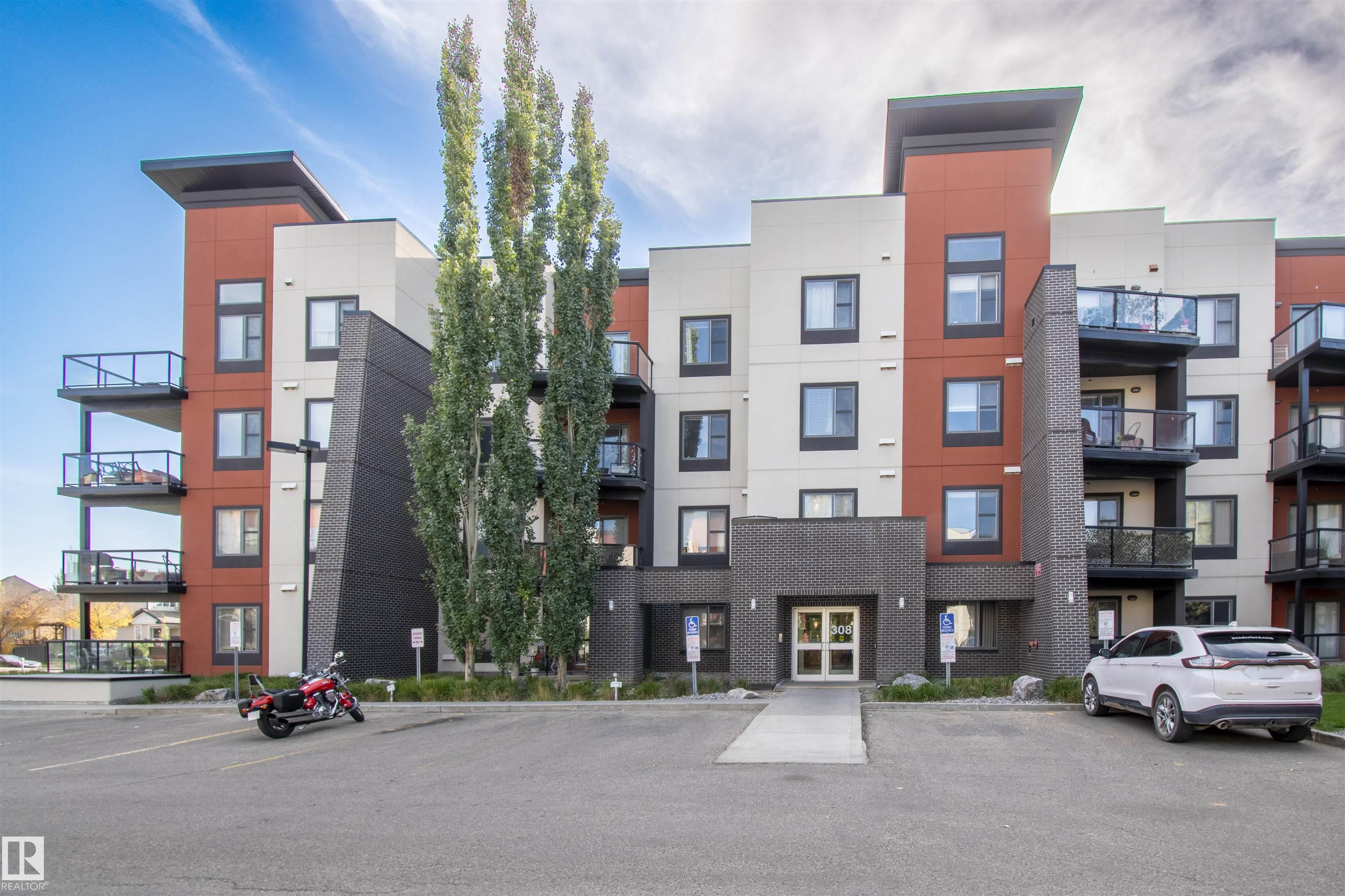 335 308 Ambleside Link, Edmonton, Alberta, T6W 0V3